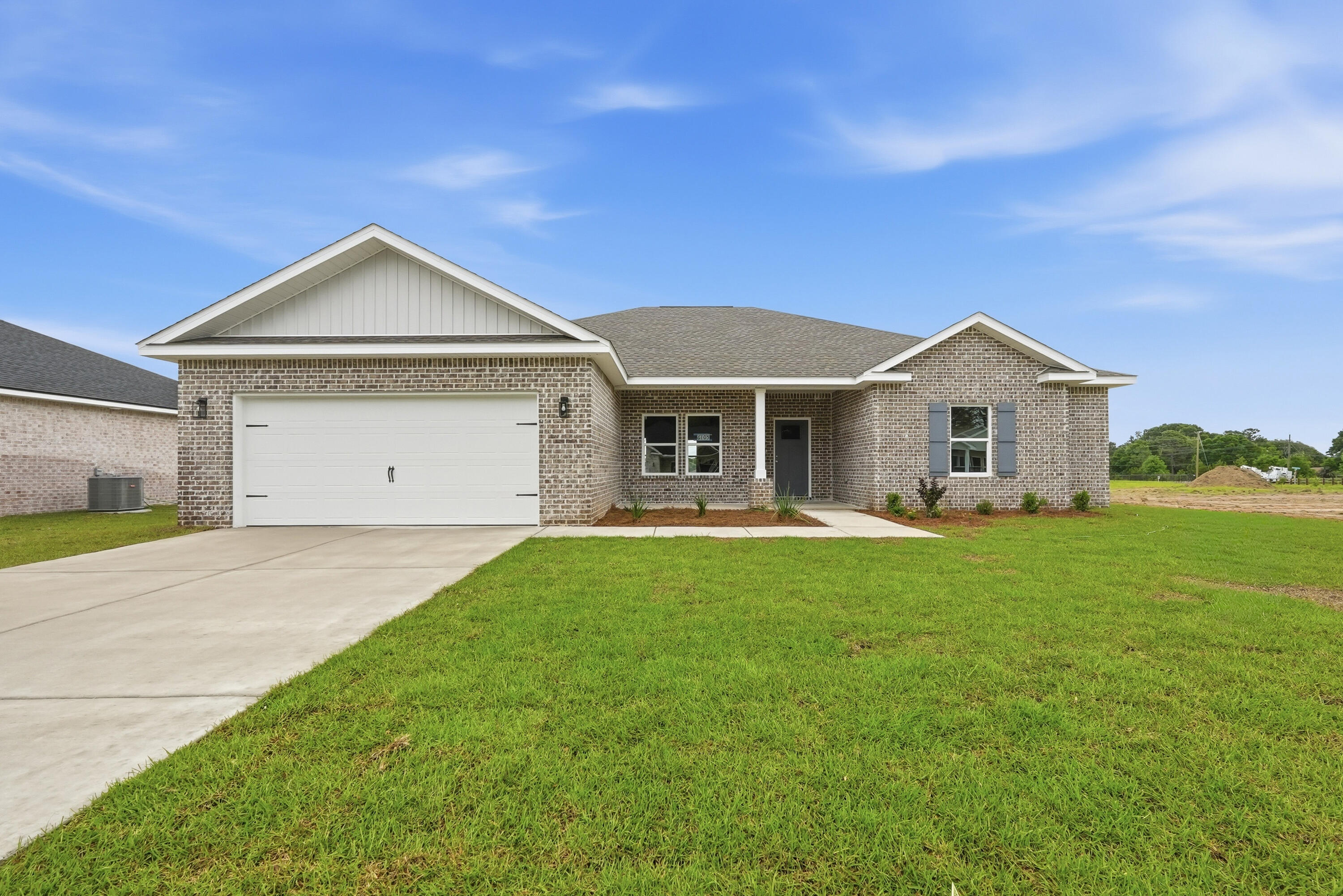 SOUTHERN CHARM - Residential