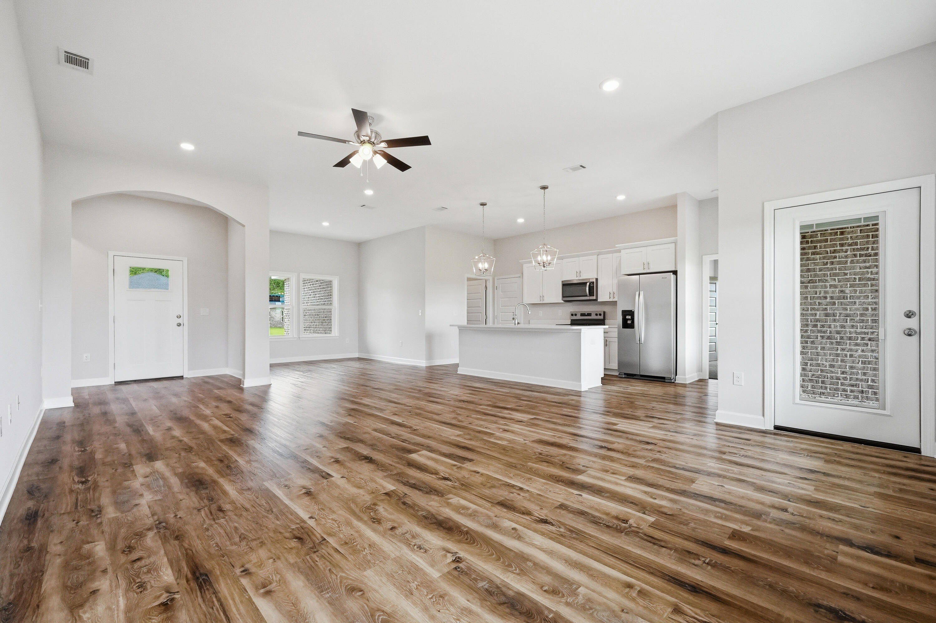 SOUTHERN CHARM - Residential