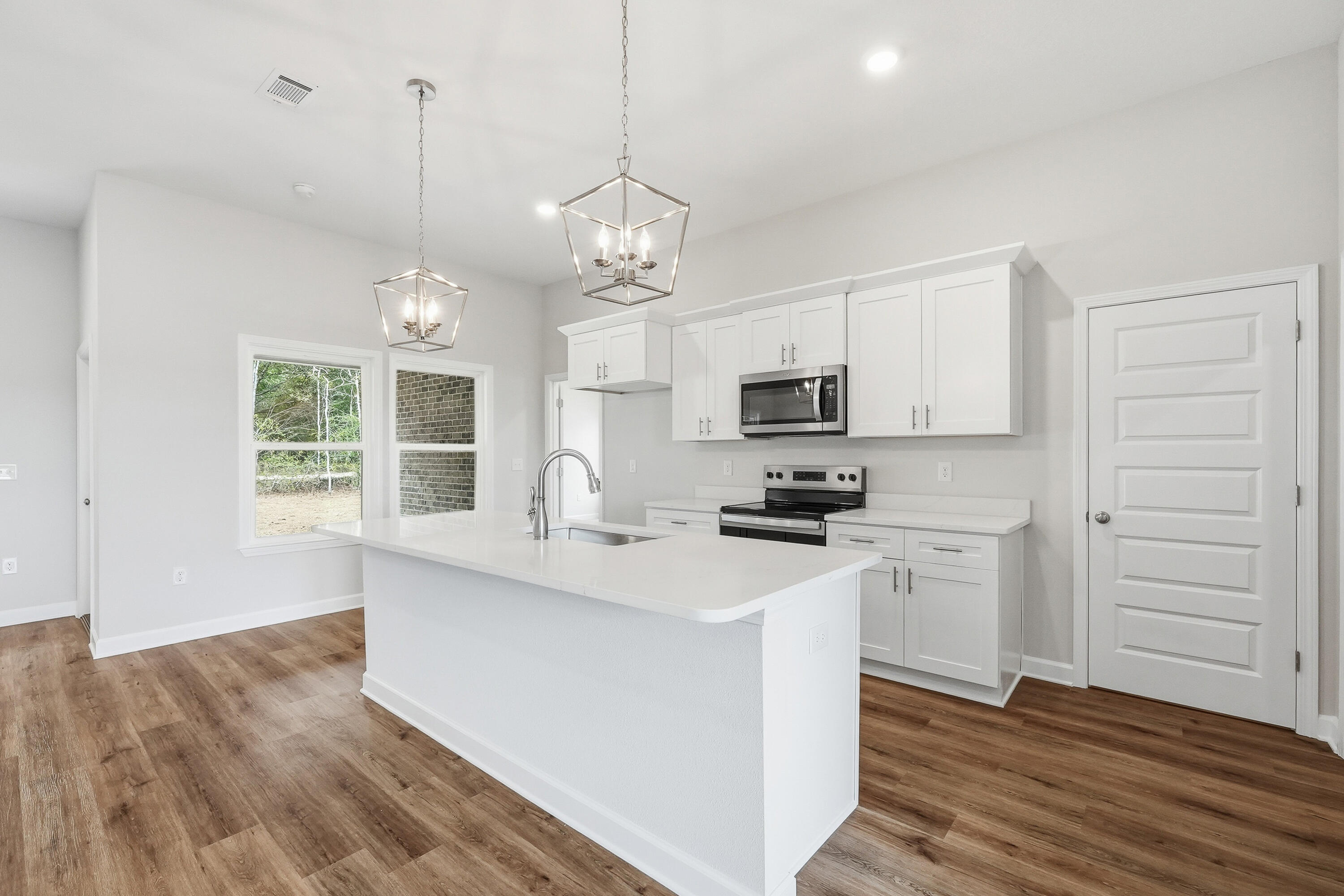 SOUTHERN CHARM - Residential