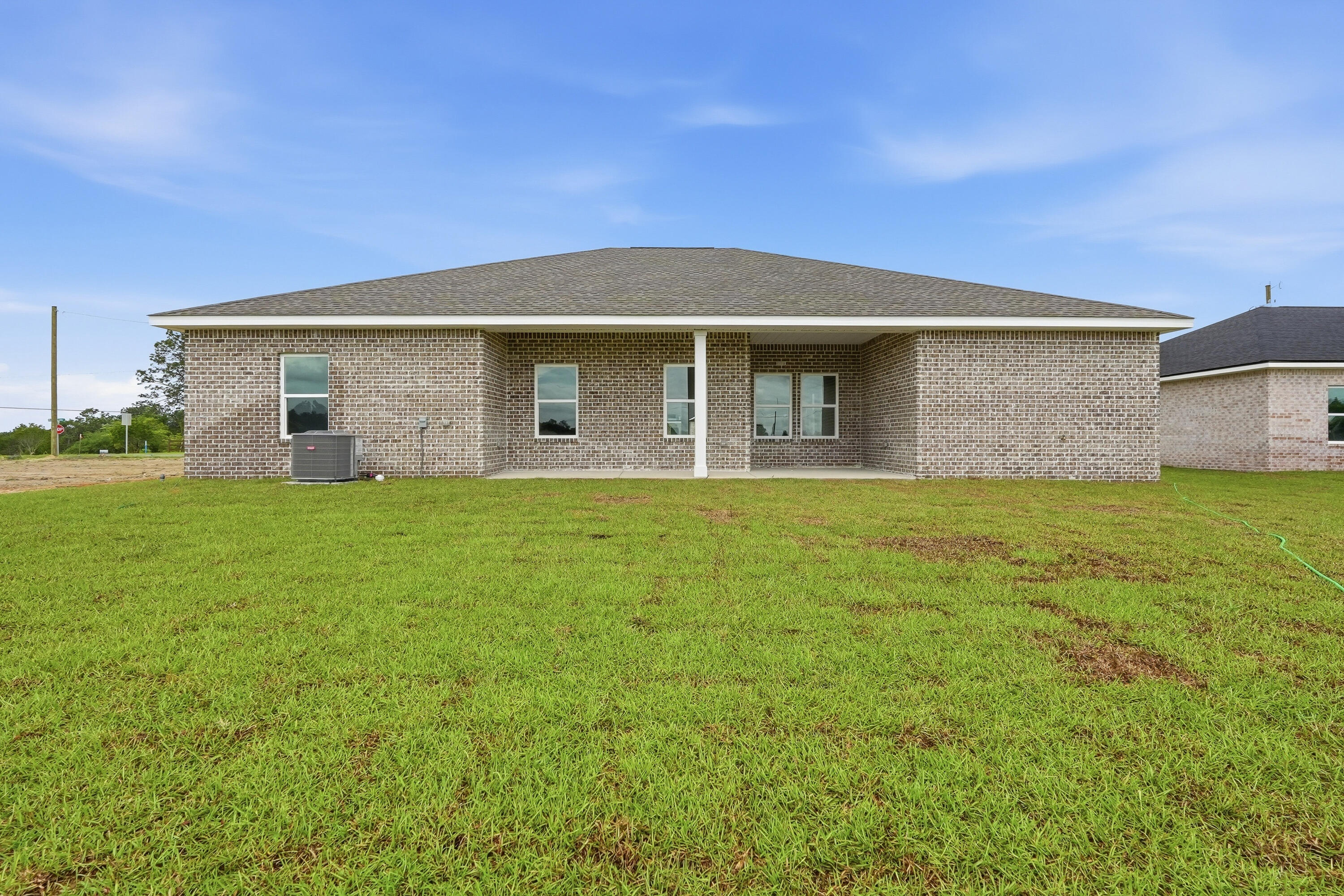 SOUTHERN CHARM - Residential