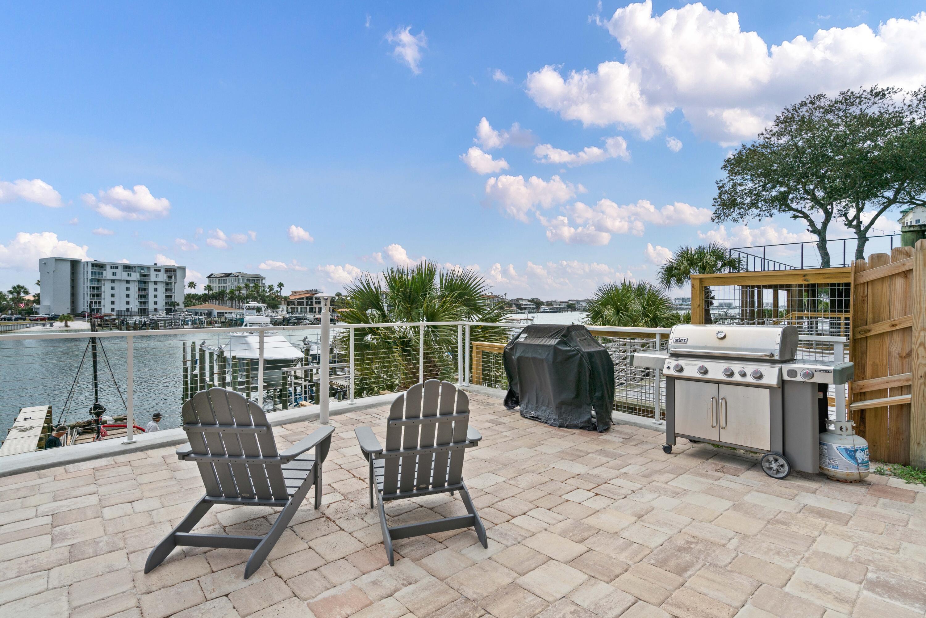 HARBOR PLANTATION - Residential