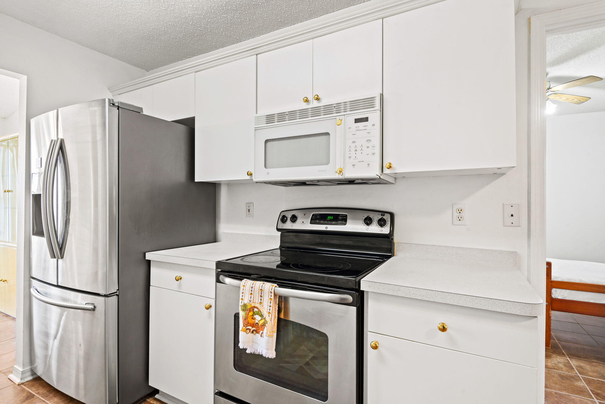 COUNTRYVIEW ESTATES - Residential