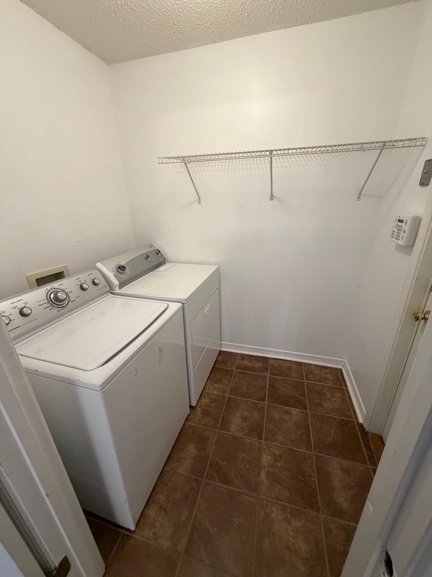 COUNTRYVIEW ESTATES - Residential