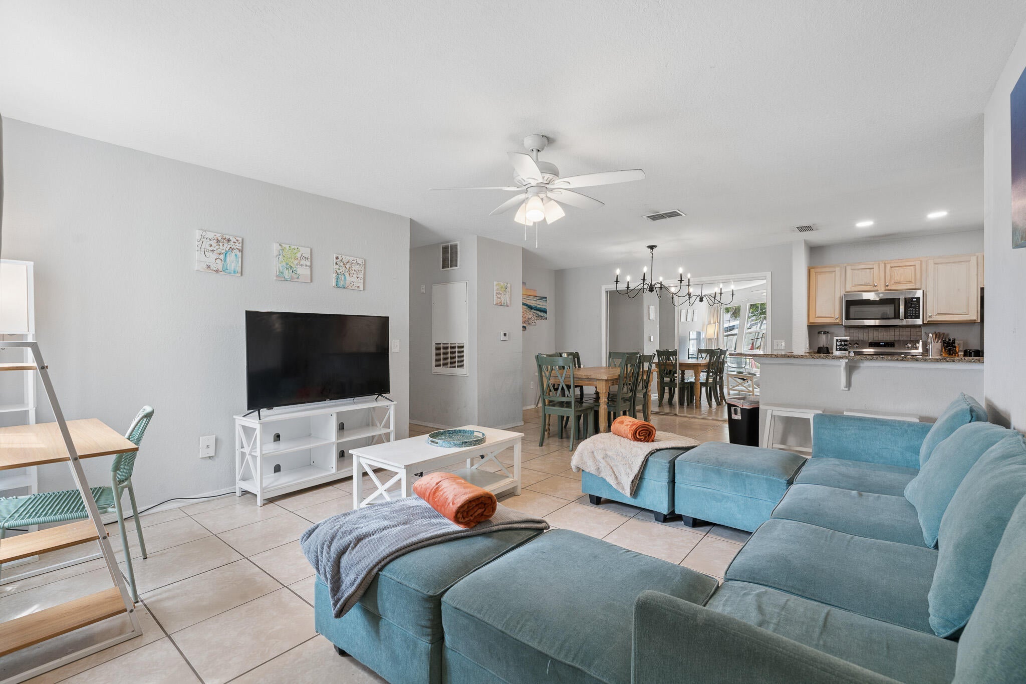 101 Cape Cod Drive 101
