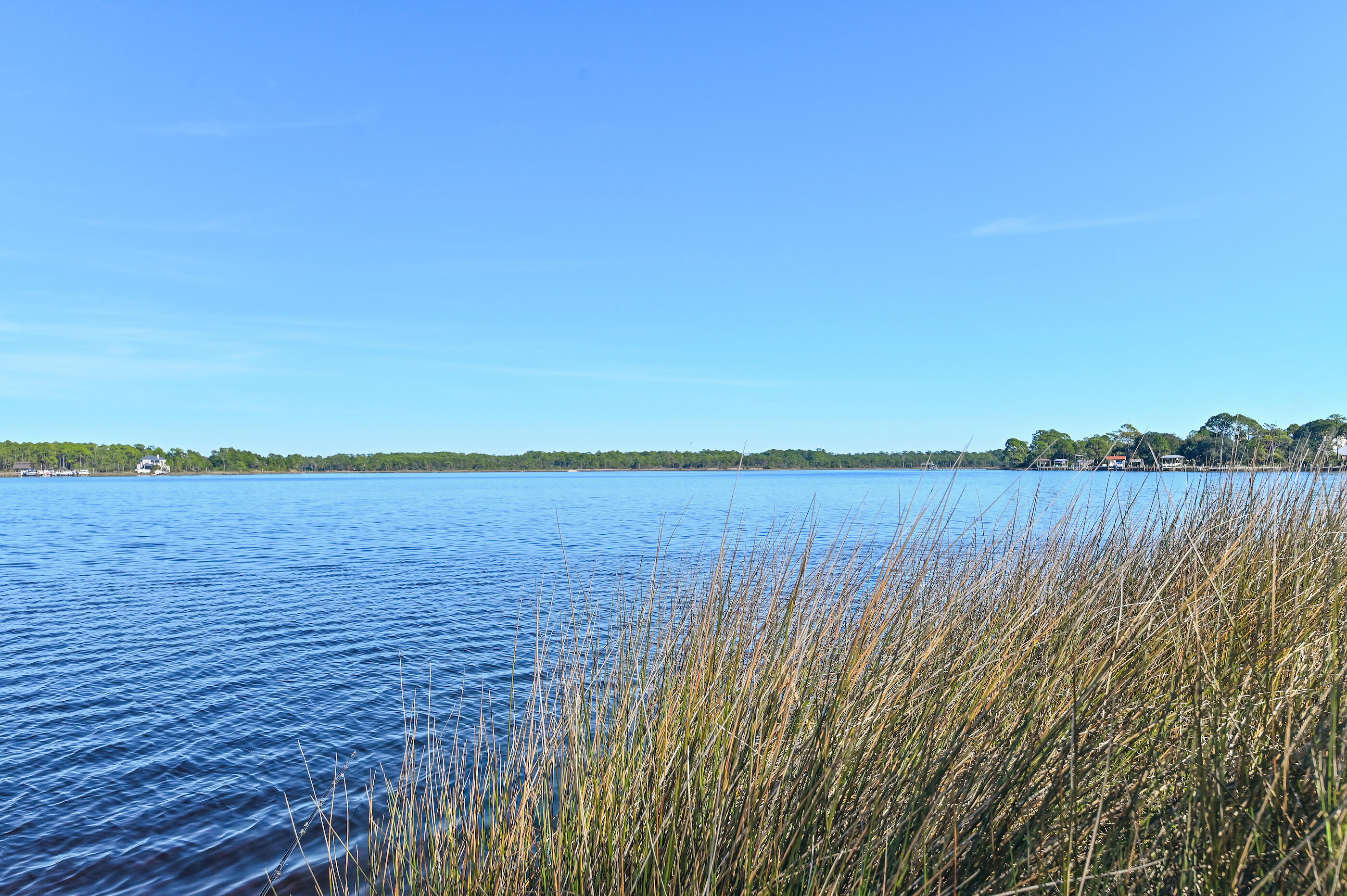 PIRATES COVE INLET CONDO - Residential