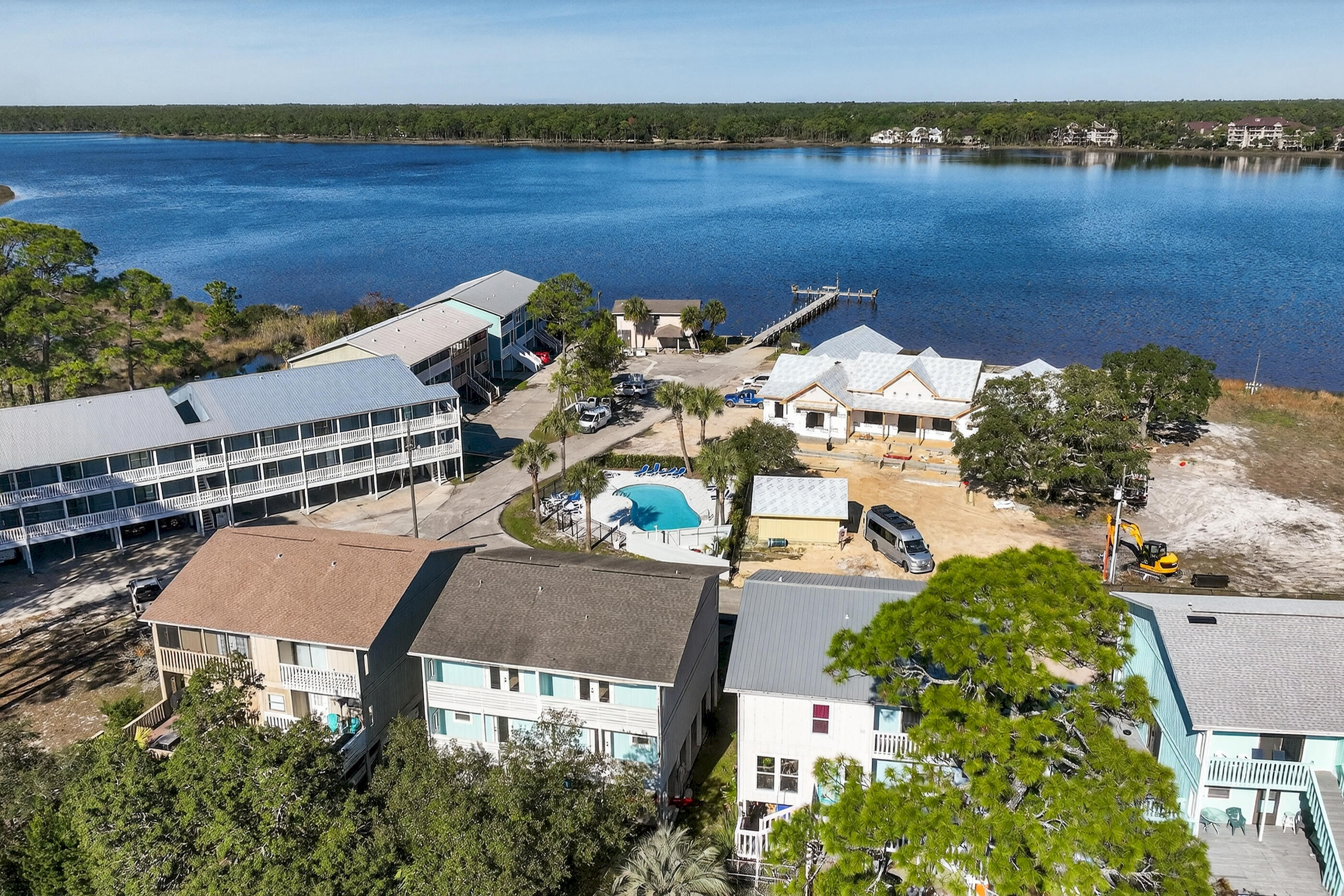 PIRATES COVE INLET CONDO - Residential