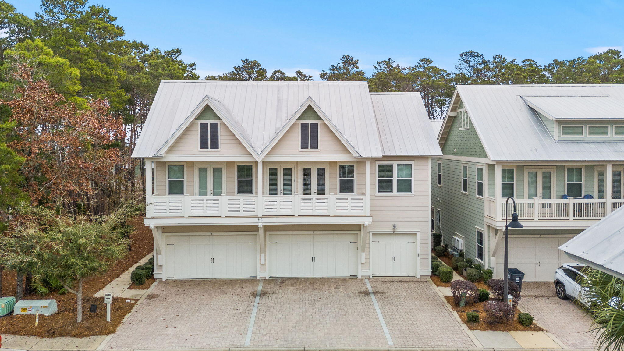 PROMINENCE/TRIPLEXES - Residential