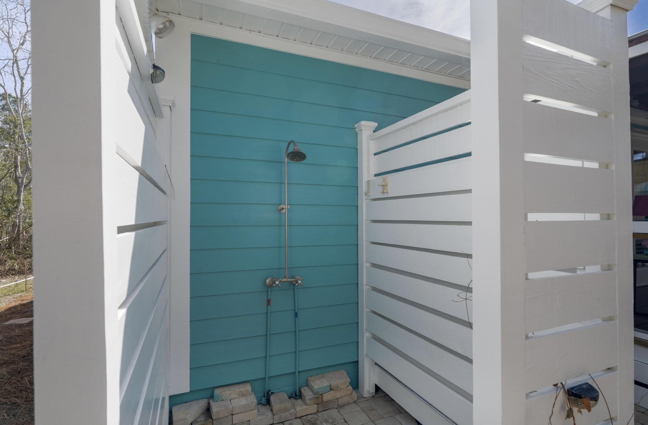 MONARCH ESTATES - Residential