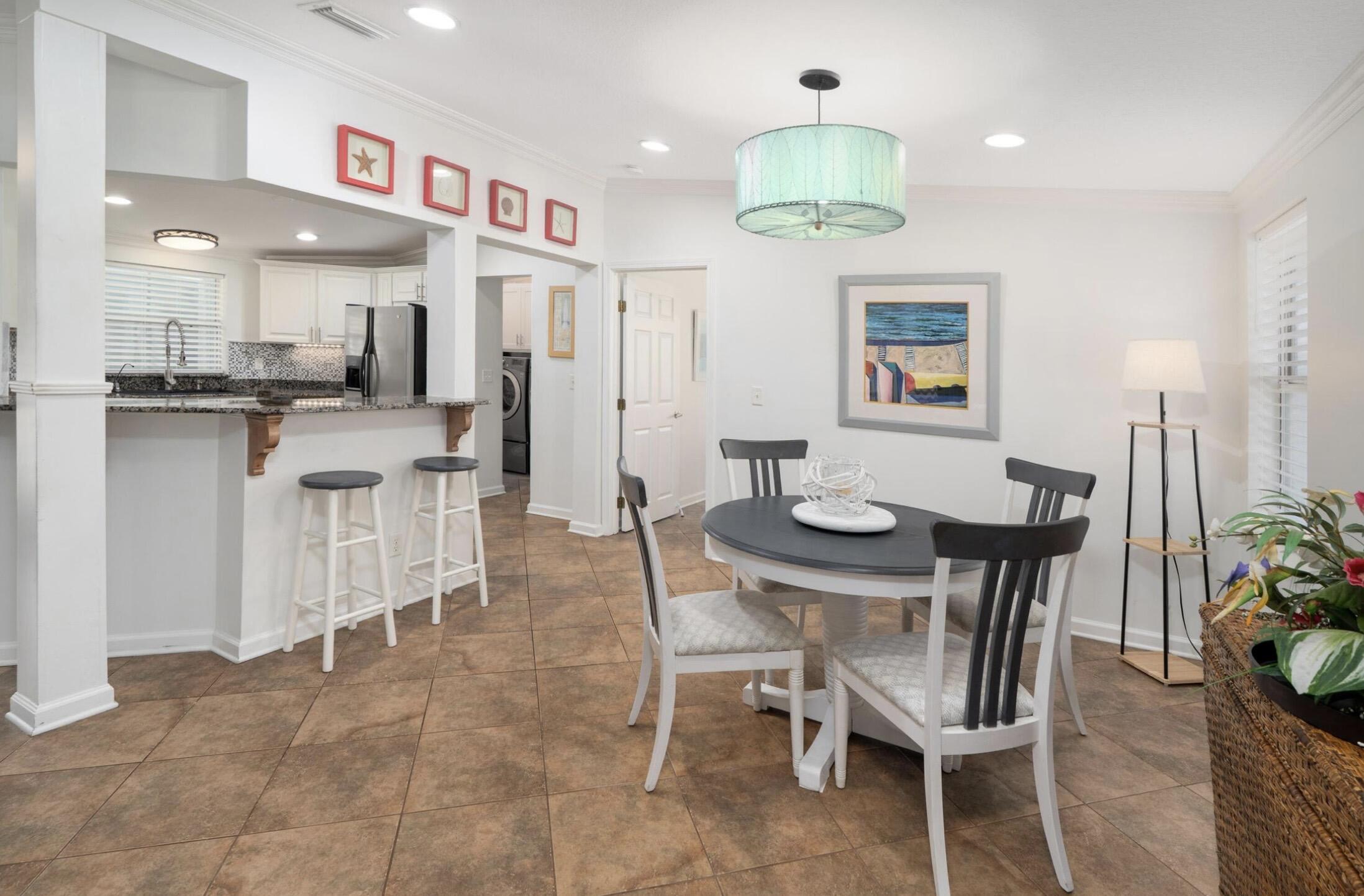 MONARCH ESTATES - Residential