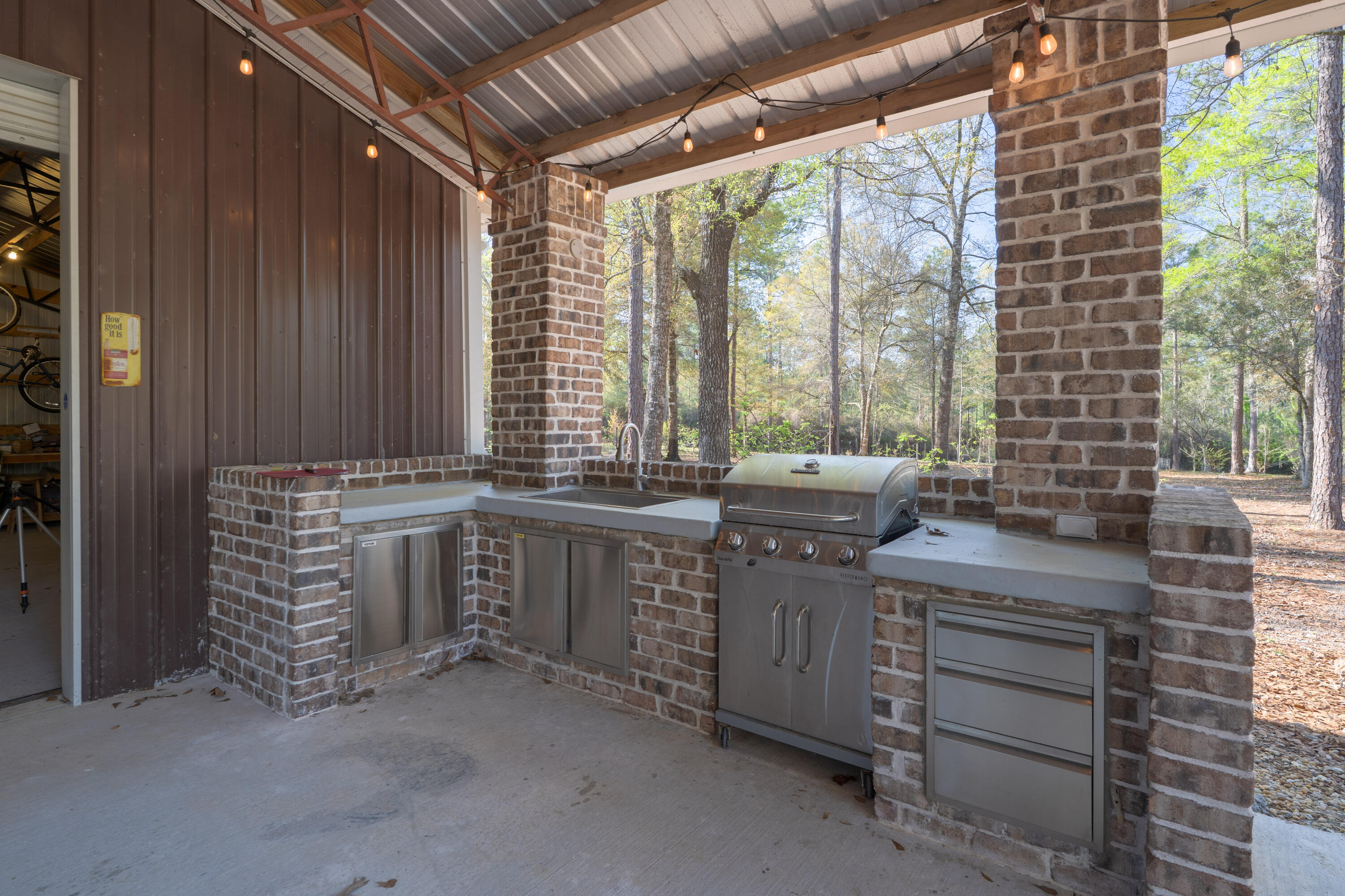 WALTON PLANTATION - Residential