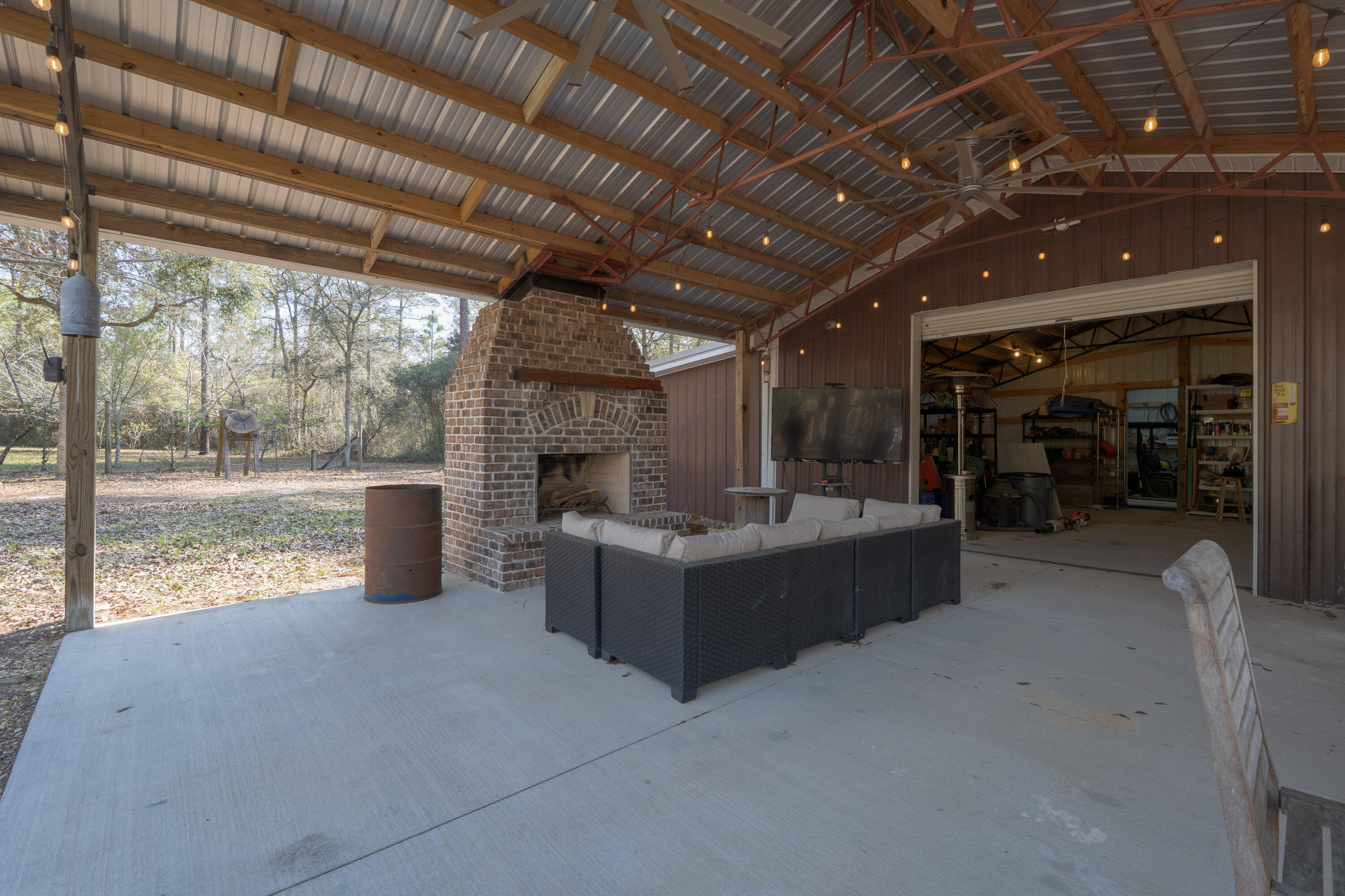 WALTON PLANTATION - Residential