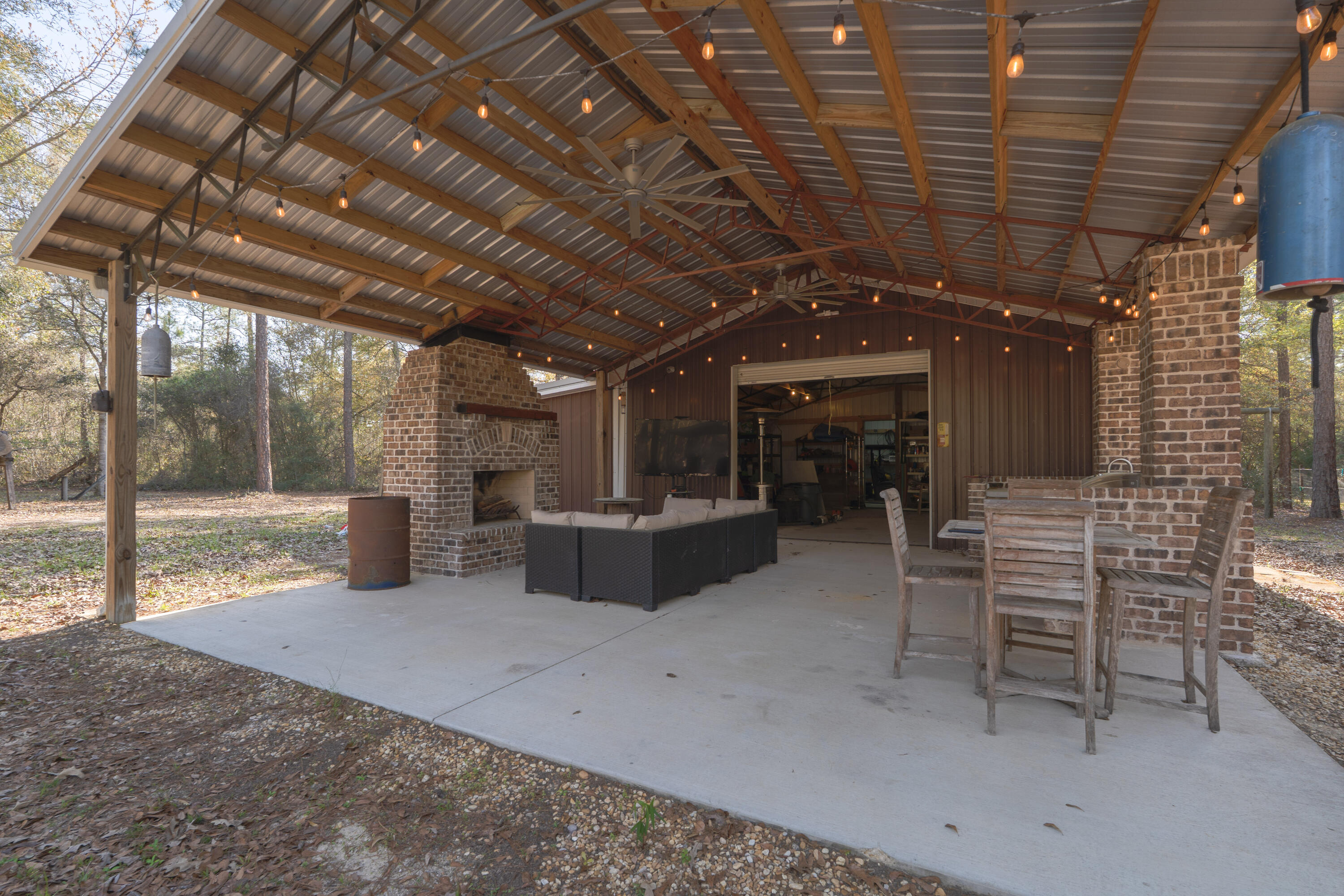 WALTON PLANTATION - Residential