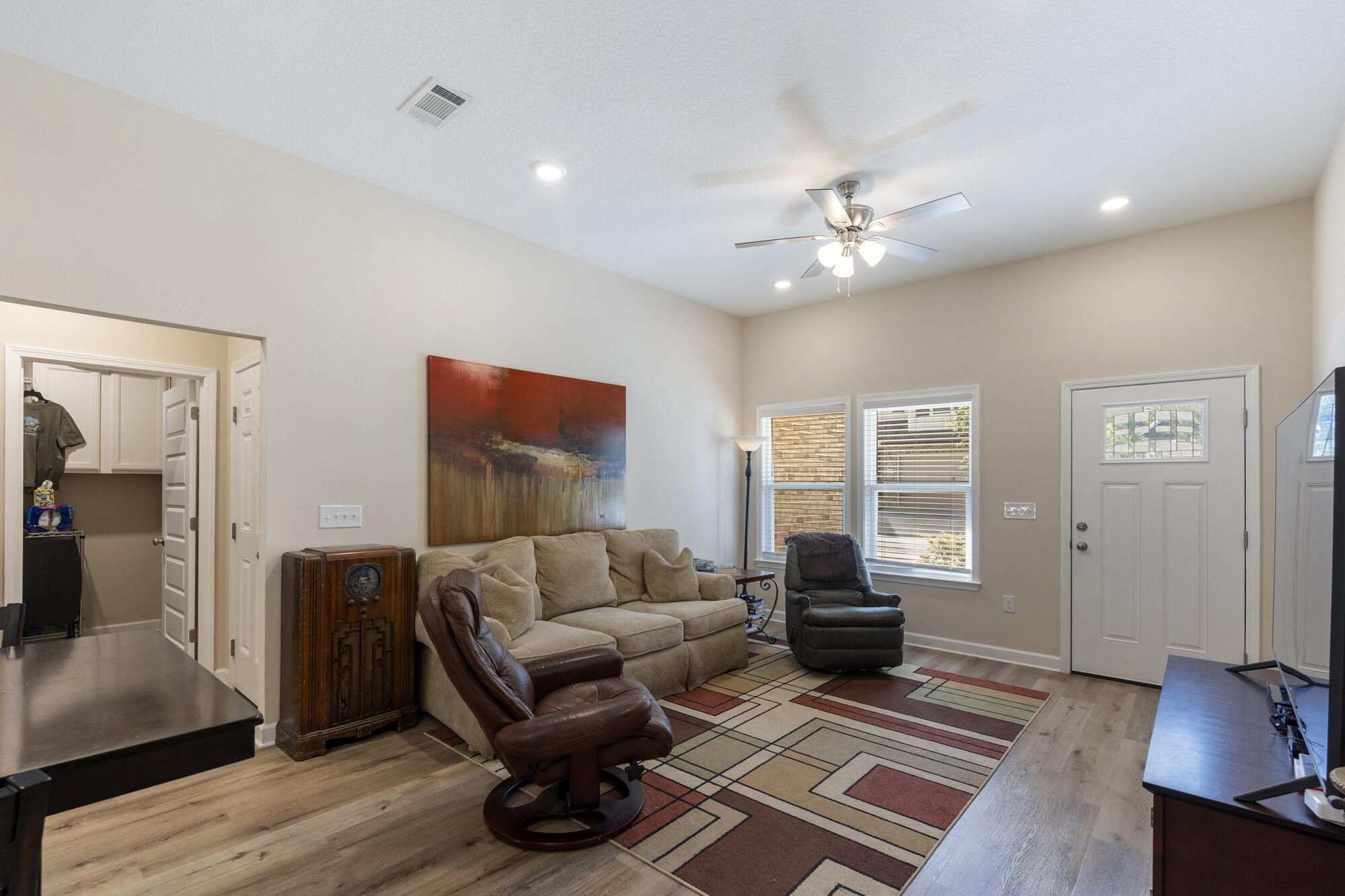 LAUREL OAKS S/D - Residential