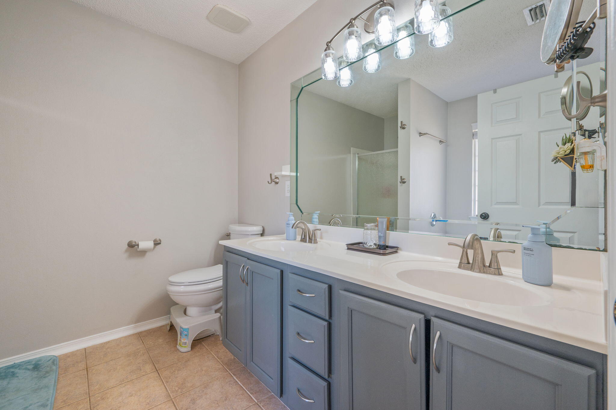 RIVERCHASE S/D PH 2 - Residential