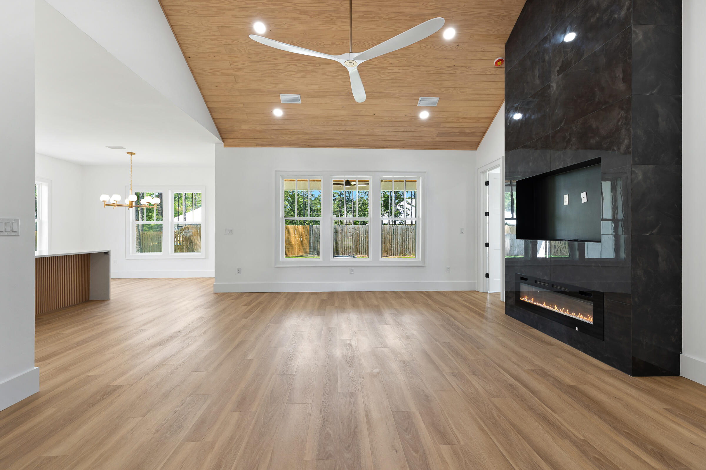 BEAR CREEK COTTAGES - Residential