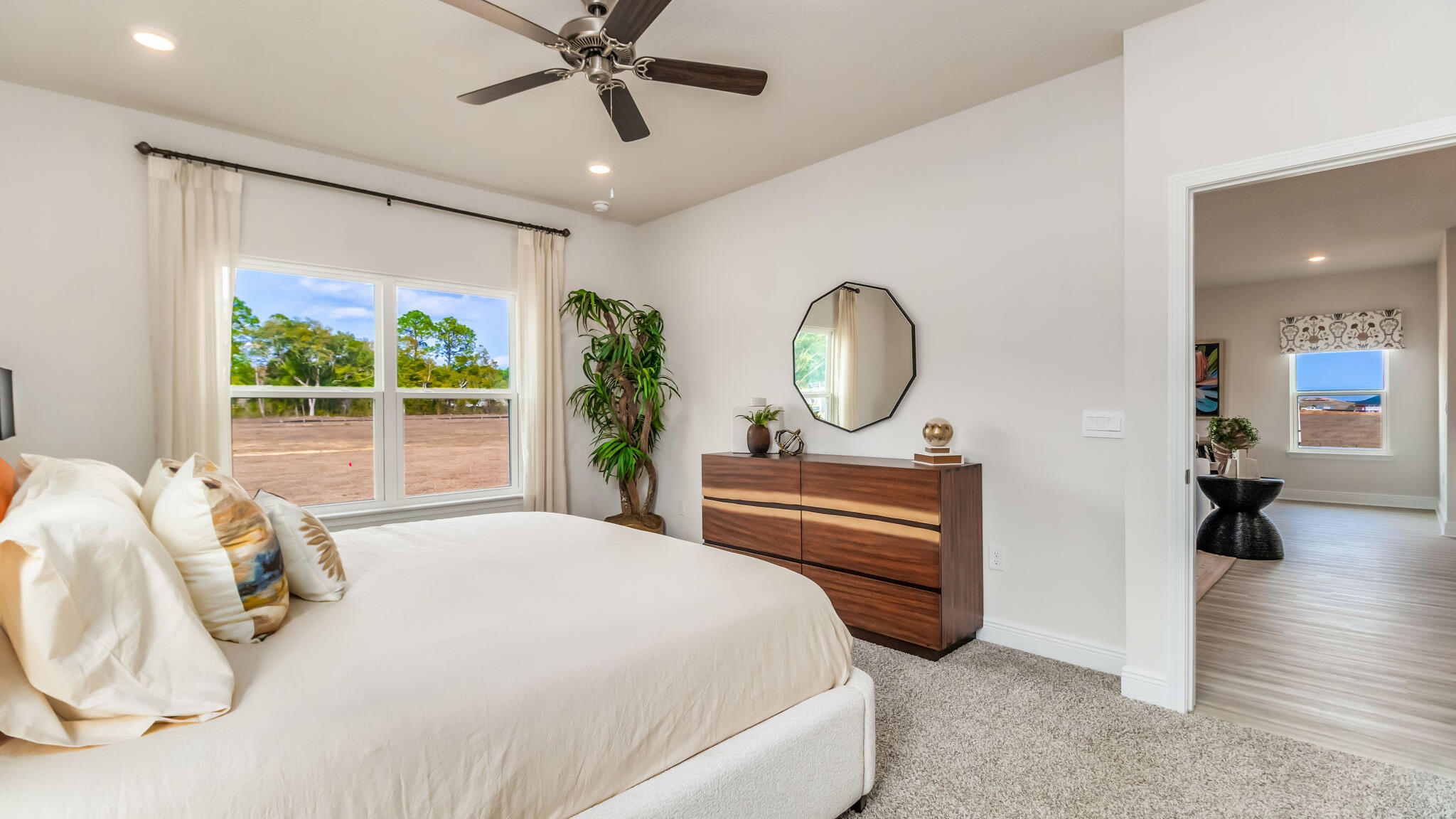 PLANTATION WOODS - Residential