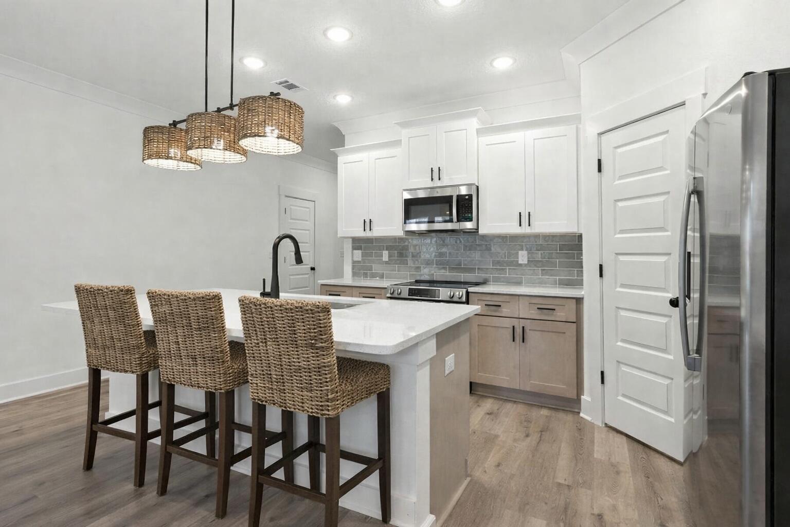 WYNNEHAVEN BCH EST W1/2 - Residential