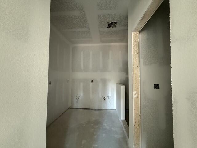 WYNNEHAVEN BCH EST W1/2 - Residential