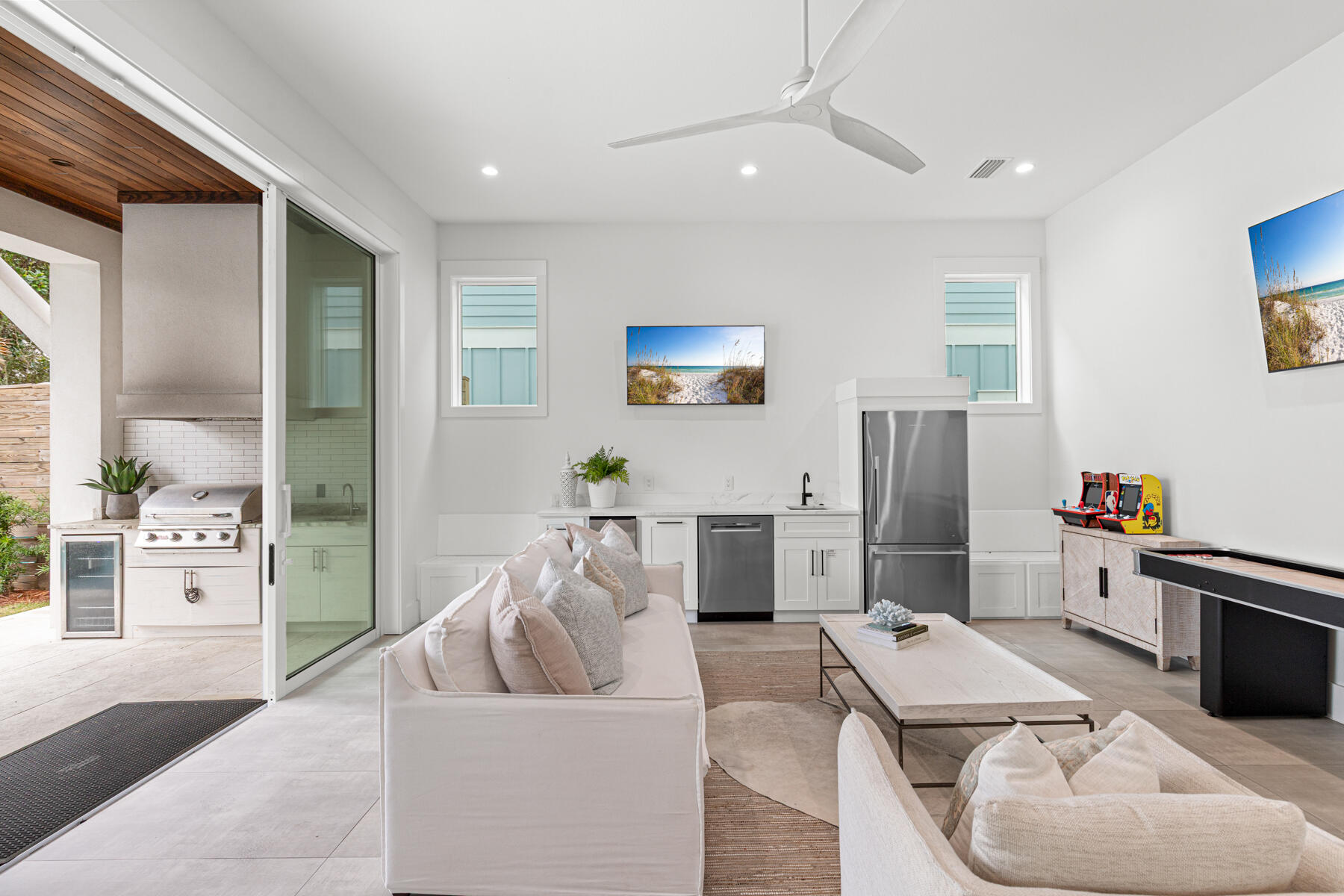 FRANGISTA BEACH 1ST ADDN - Residential