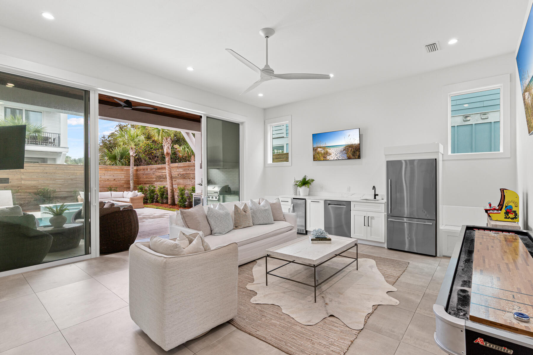 FRANGISTA BEACH 1ST ADDN - Residential