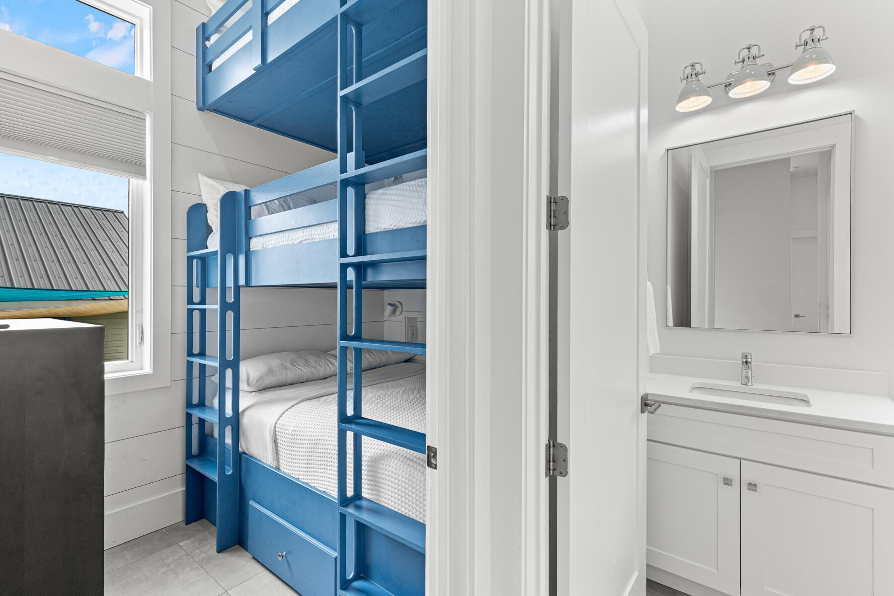 FRANGISTA BEACH 1ST ADDN - Residential