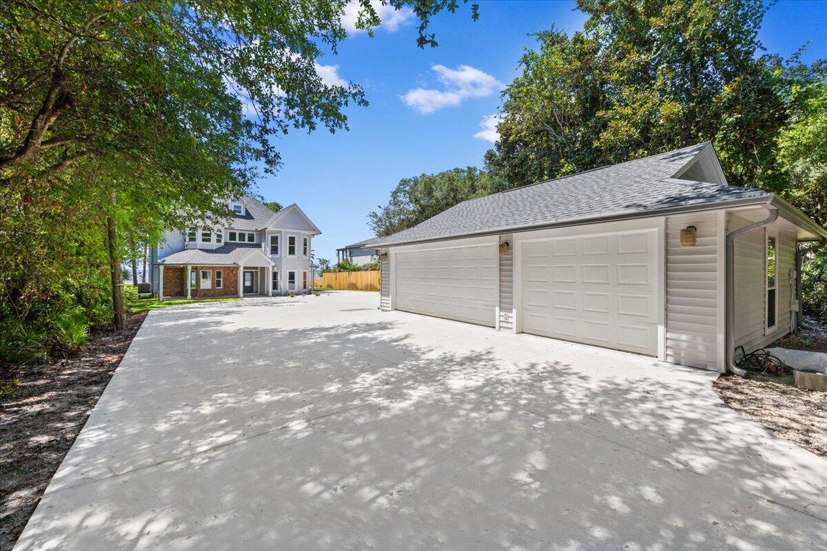 609 Calhoun Avenue