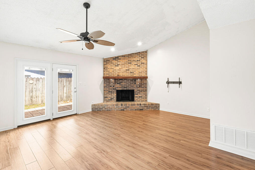 BELL-BROOK ESTATES - Residential