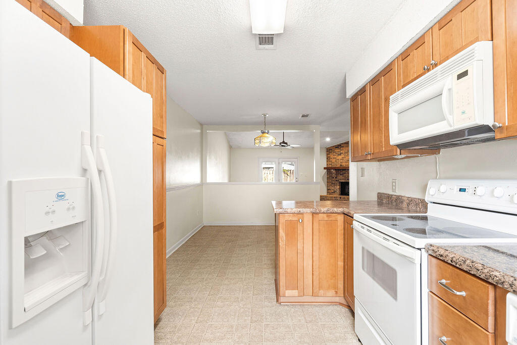 BELL-BROOK ESTATES - Residential