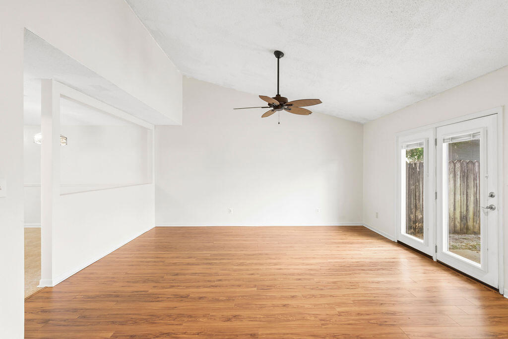 BELL-BROOK ESTATES - Residential