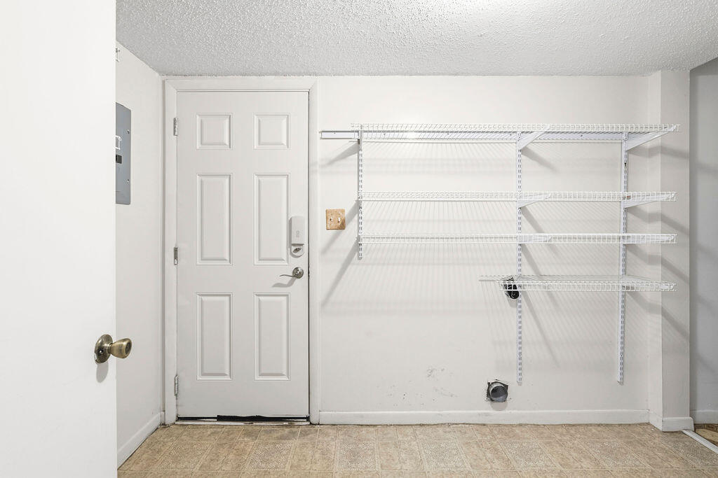 BELL-BROOK ESTATES - Residential