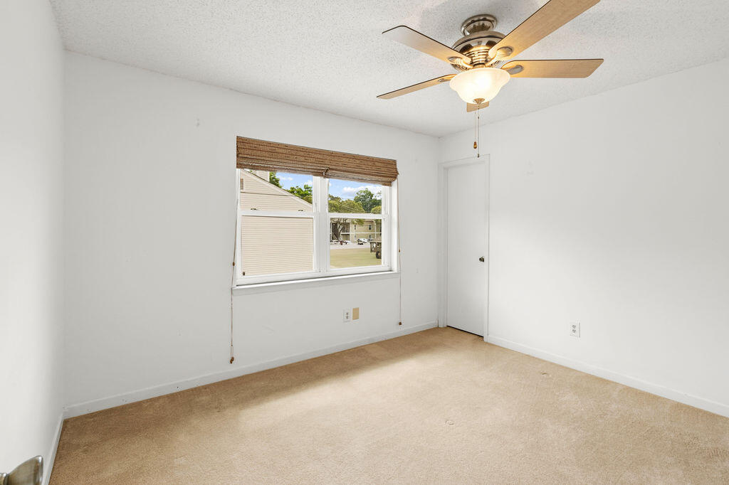 BELL-BROOK ESTATES - Residential