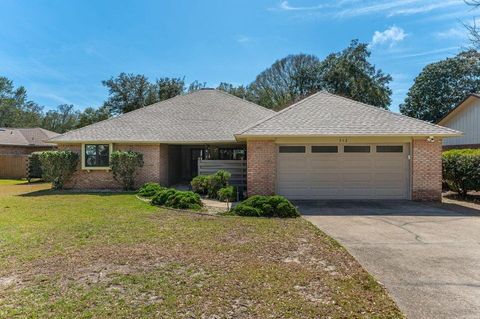 512 Samana Way Niceville FL 32578