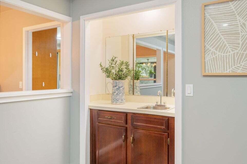 CARIBBEAN VILLAGE EAST 3 - Residential Lease