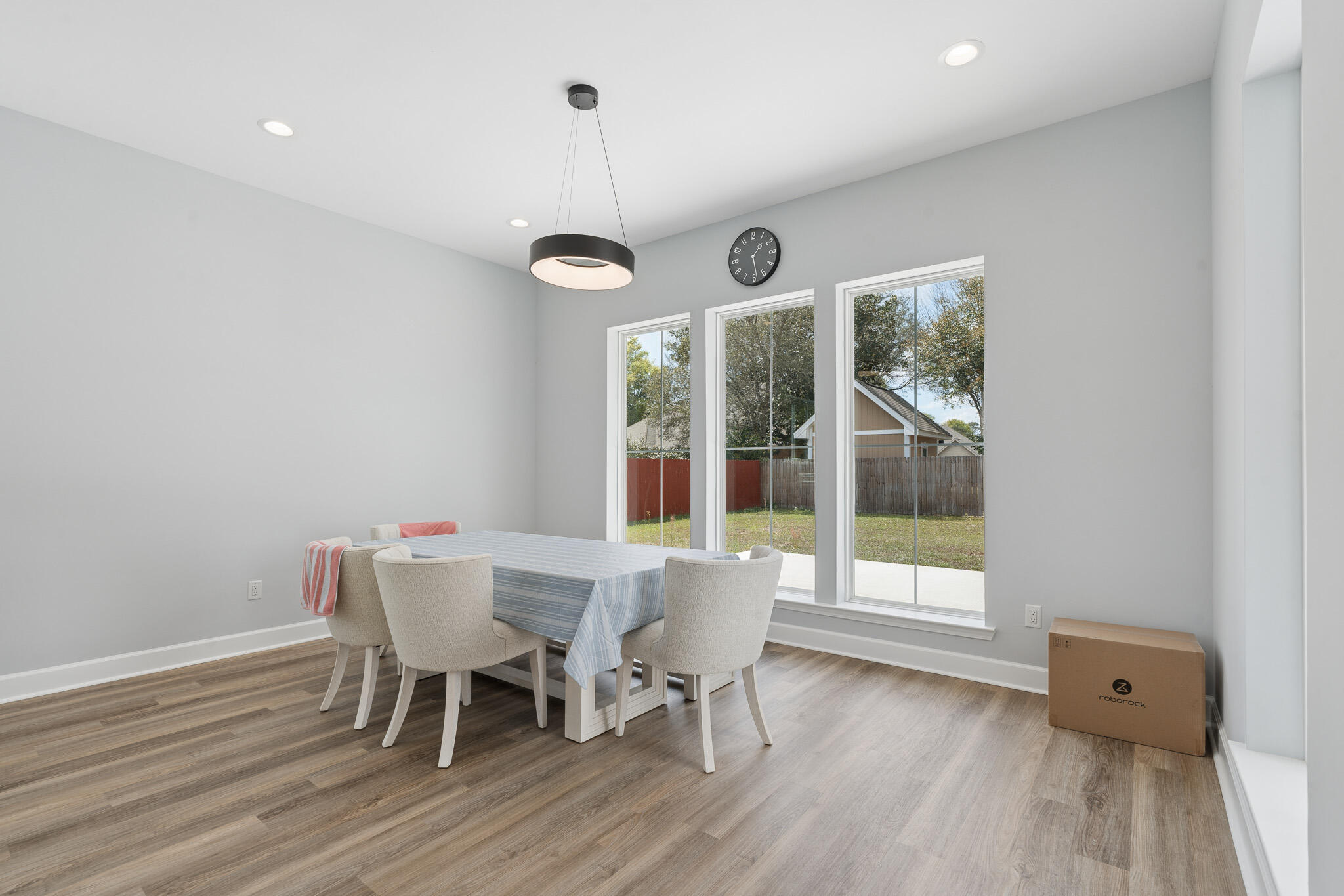 Lake Merial - Residential