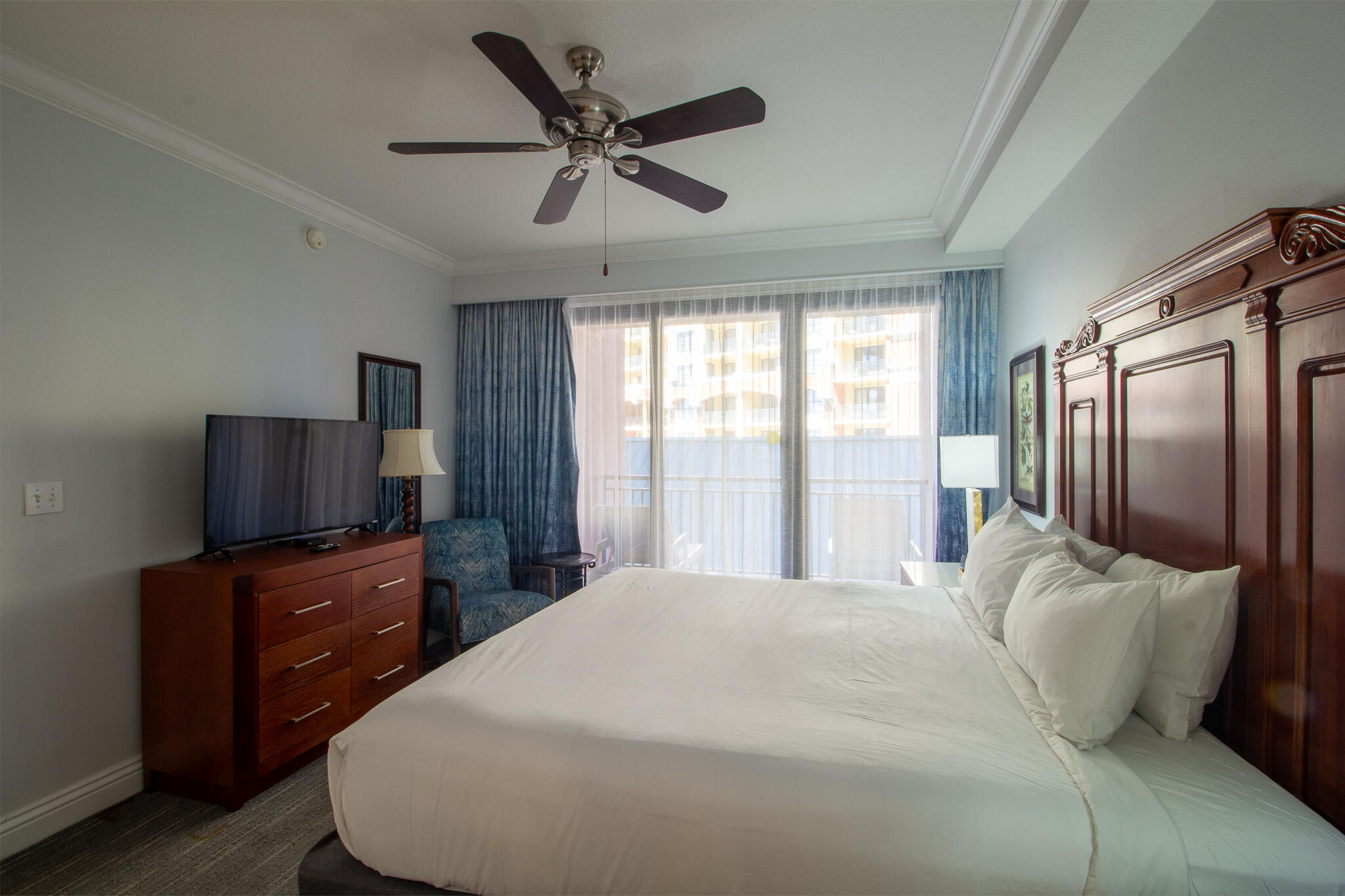 EMERALD GRANDE - Residential