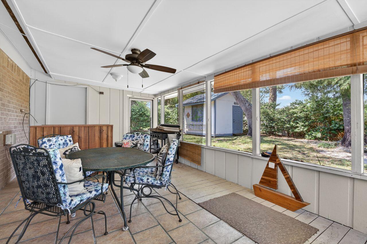 COMMODORE PLACE - Residential