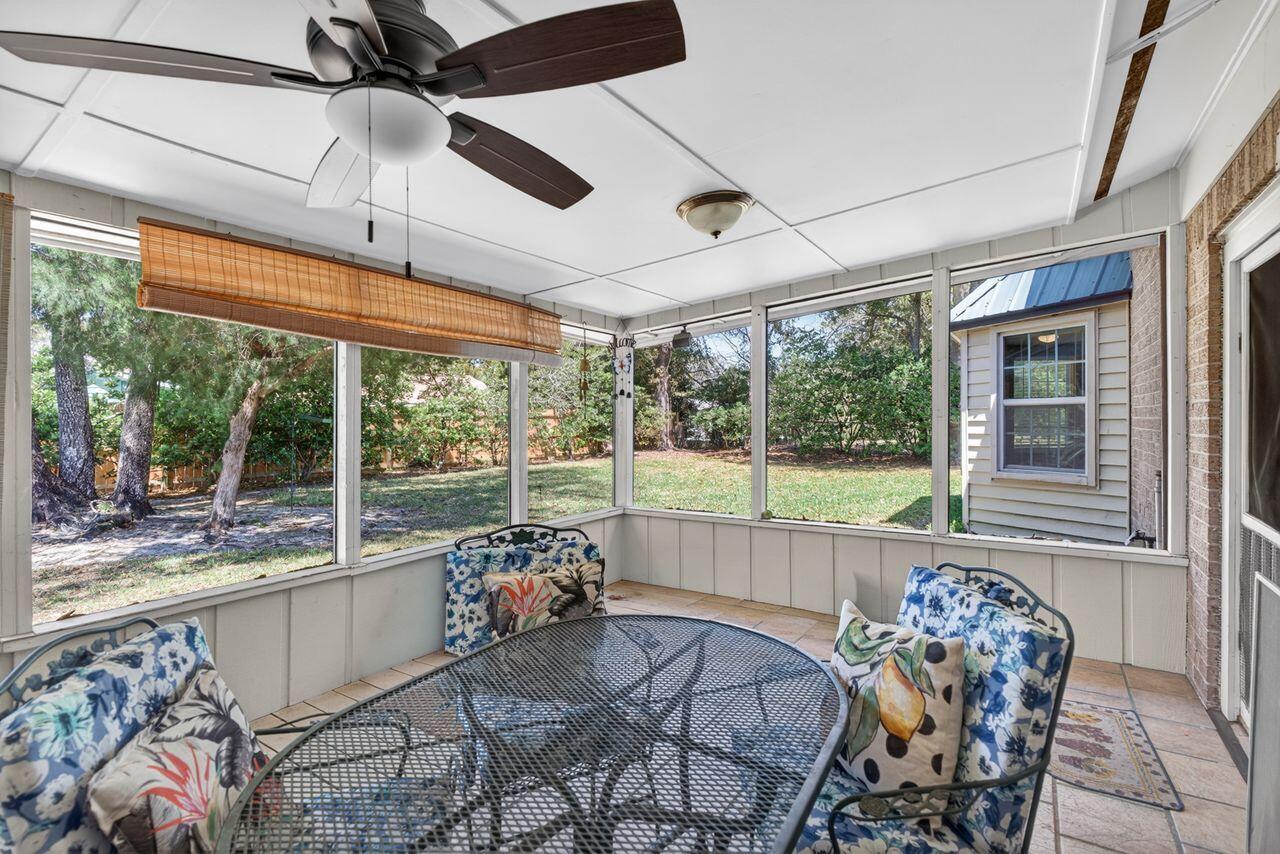 COMMODORE PLACE - Residential