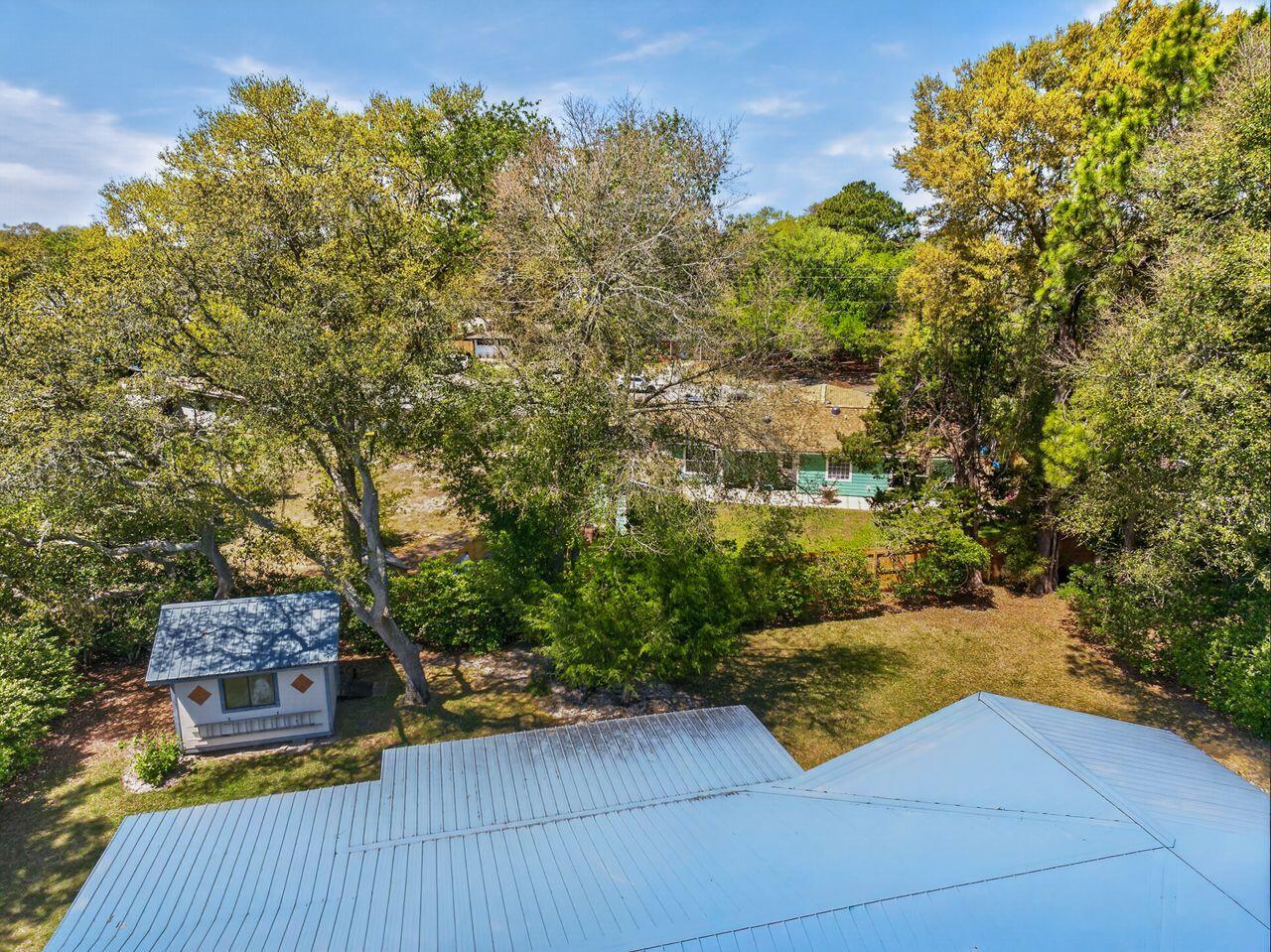 COMMODORE PLACE - Residential