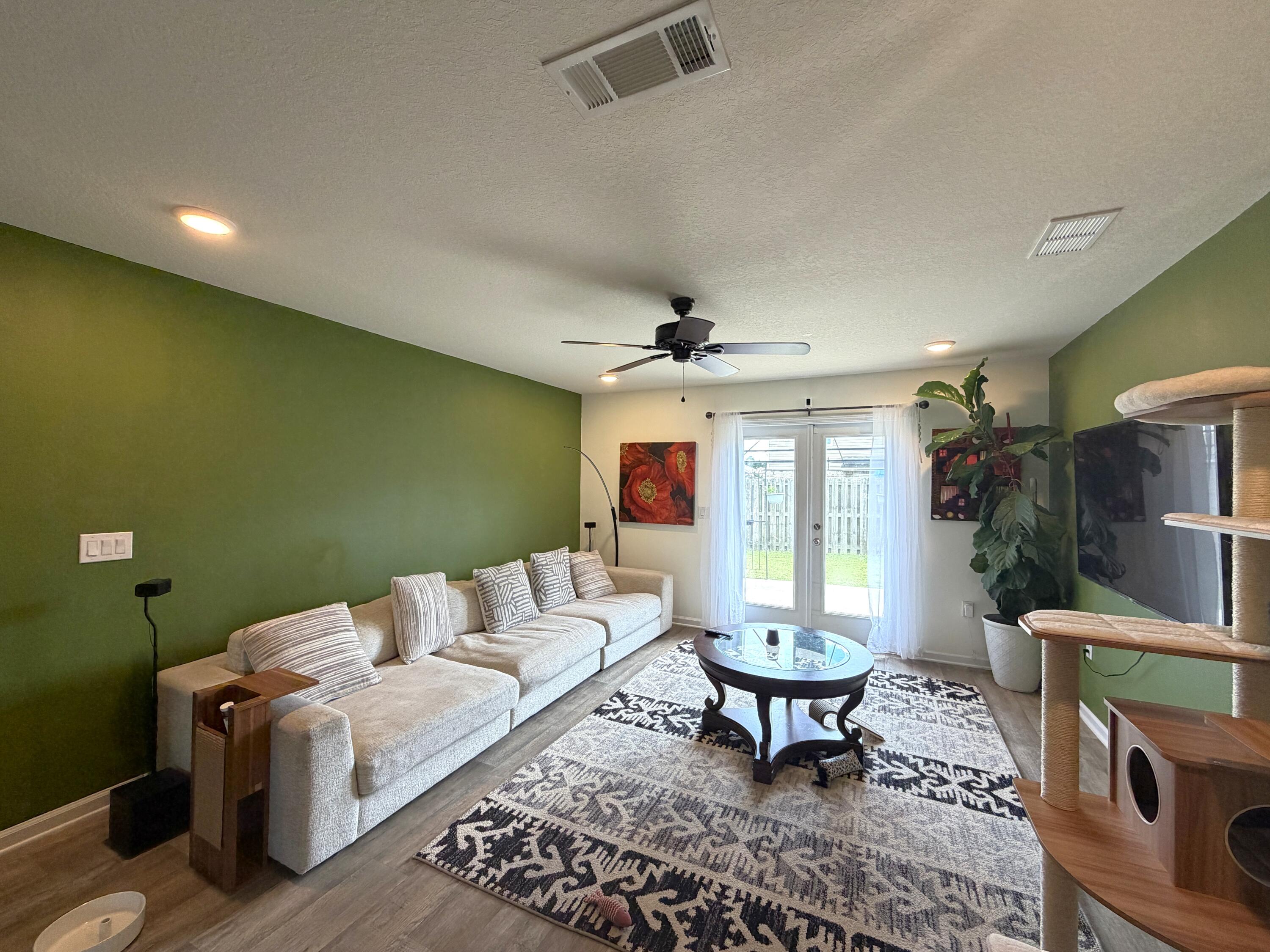 829 Moorhen Way