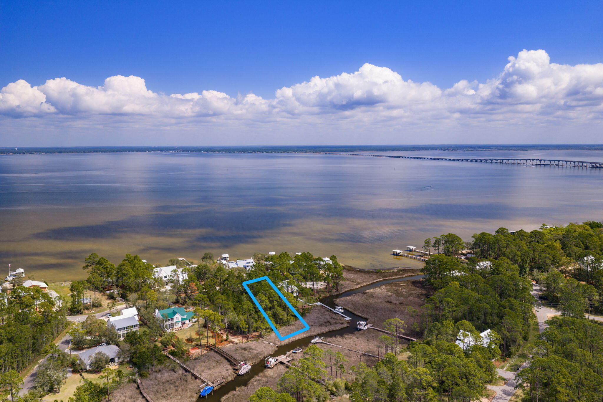 BAY PINE SHORES - Land