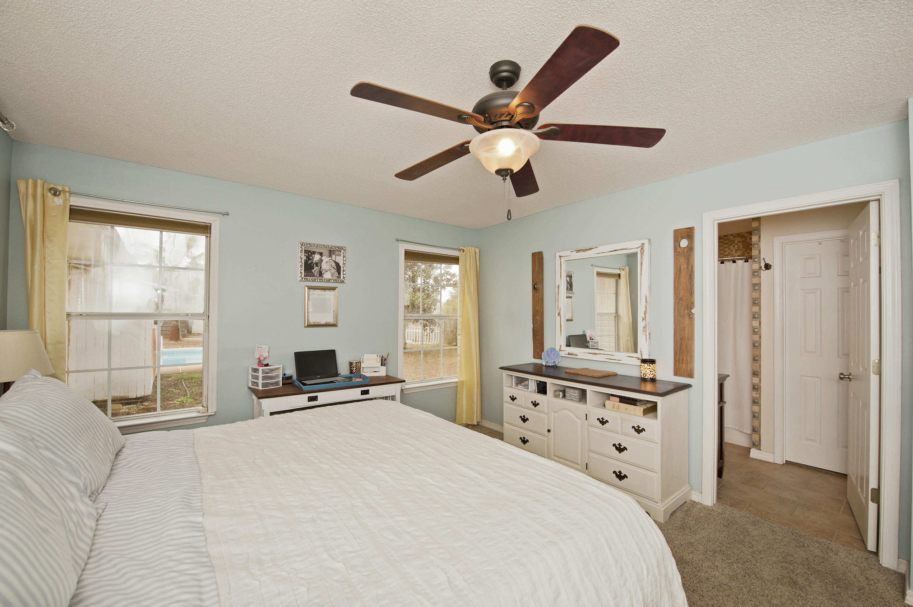 ASHWOOD - Residential