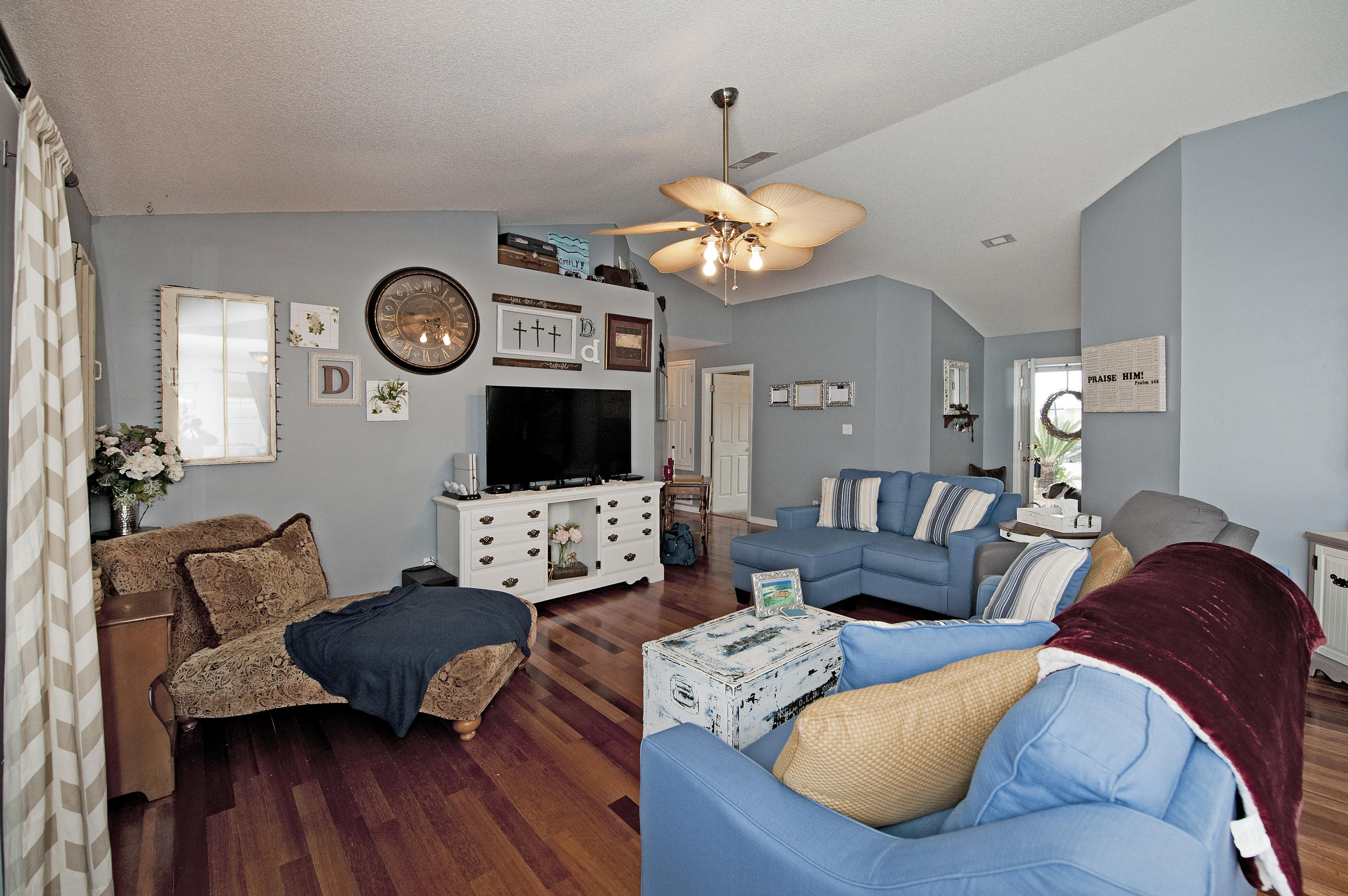 ASHWOOD - Residential