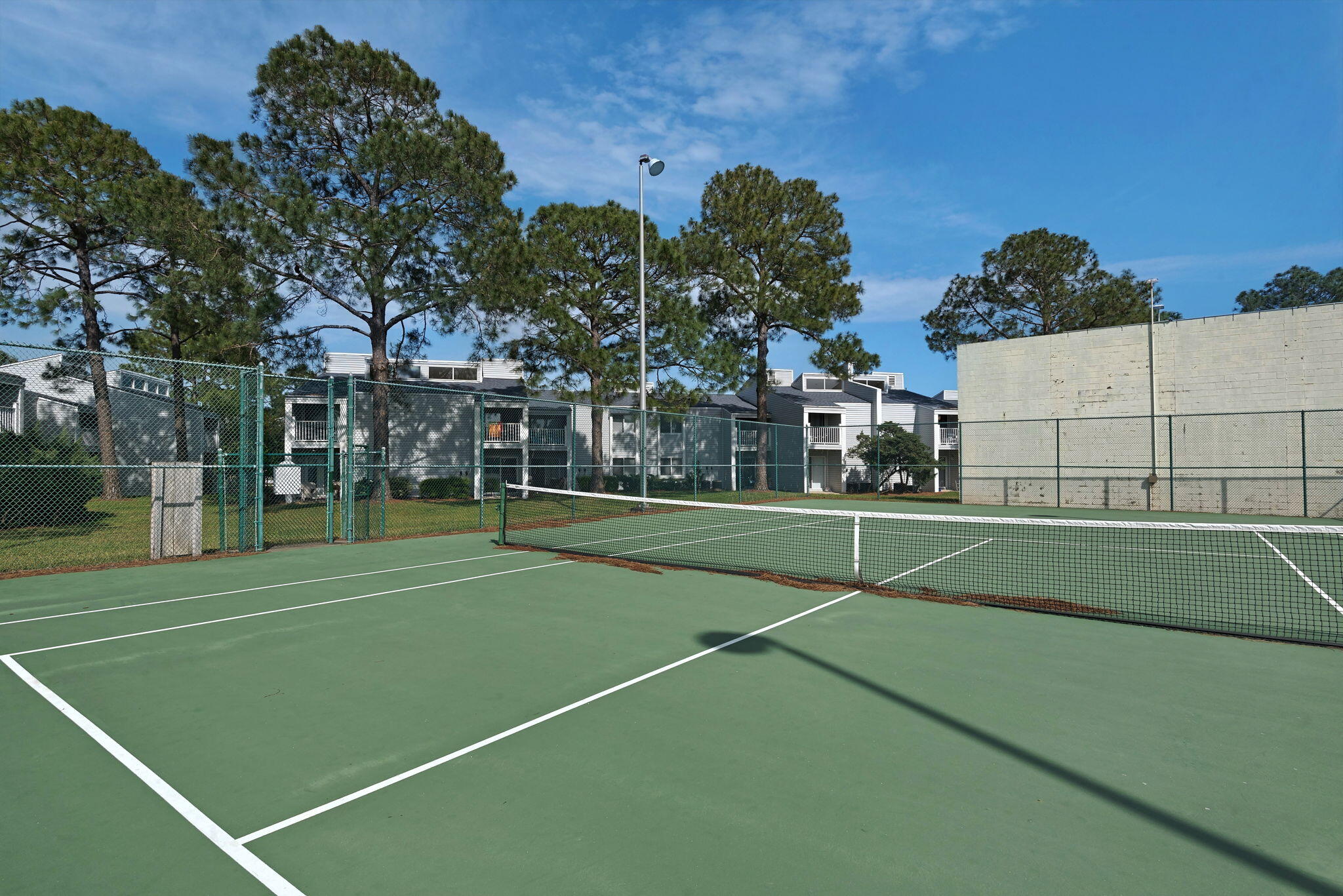 FINISTERRA CONDO - Residential