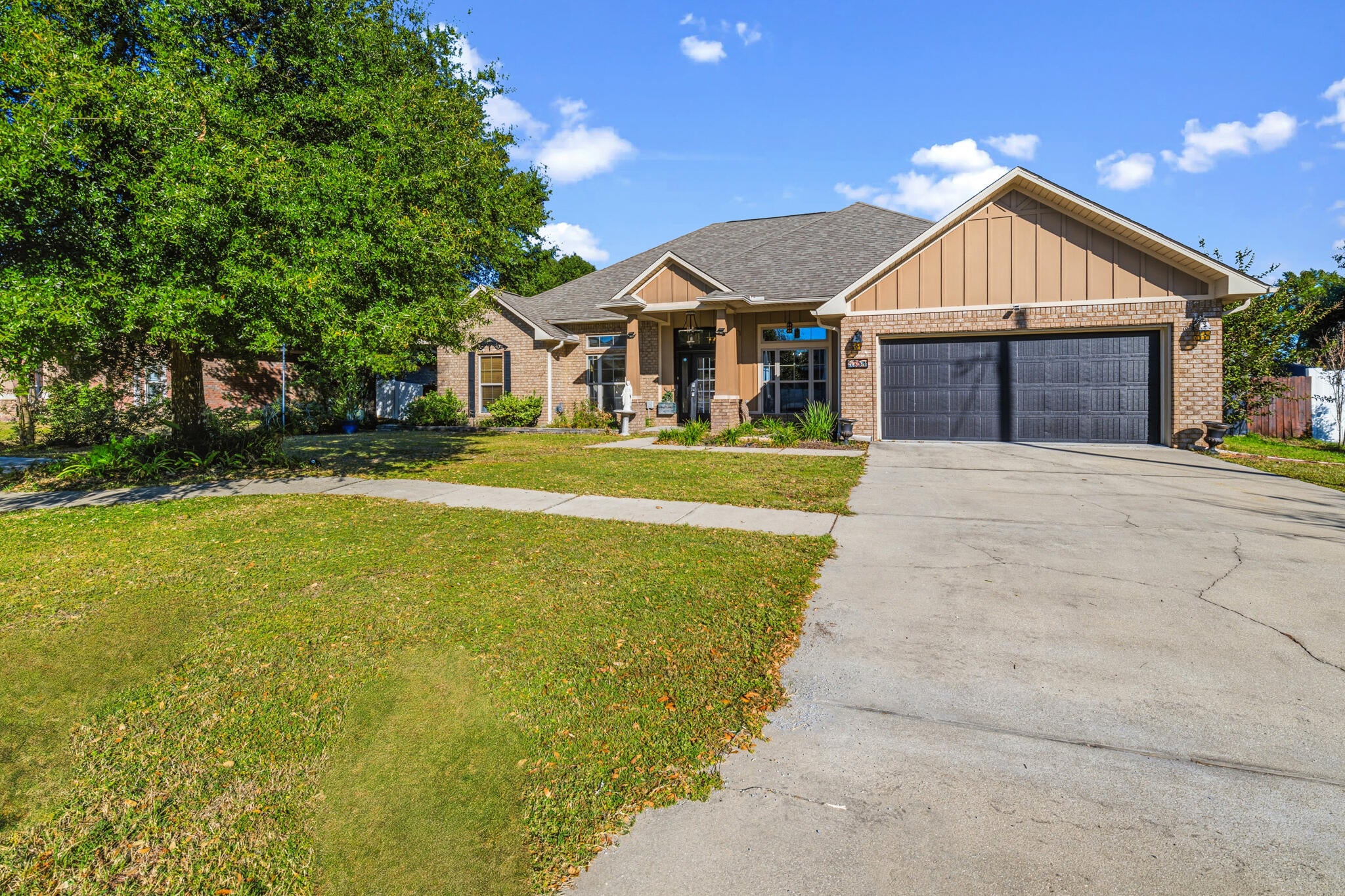 5351 Wyndell Circle