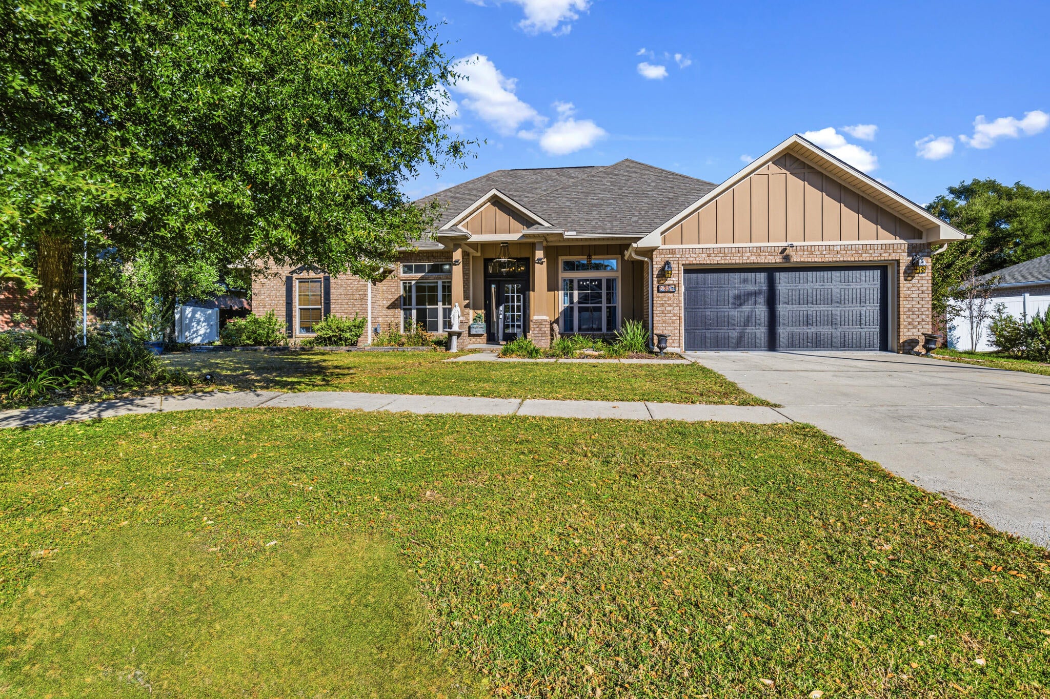 5351 Wyndell Circle