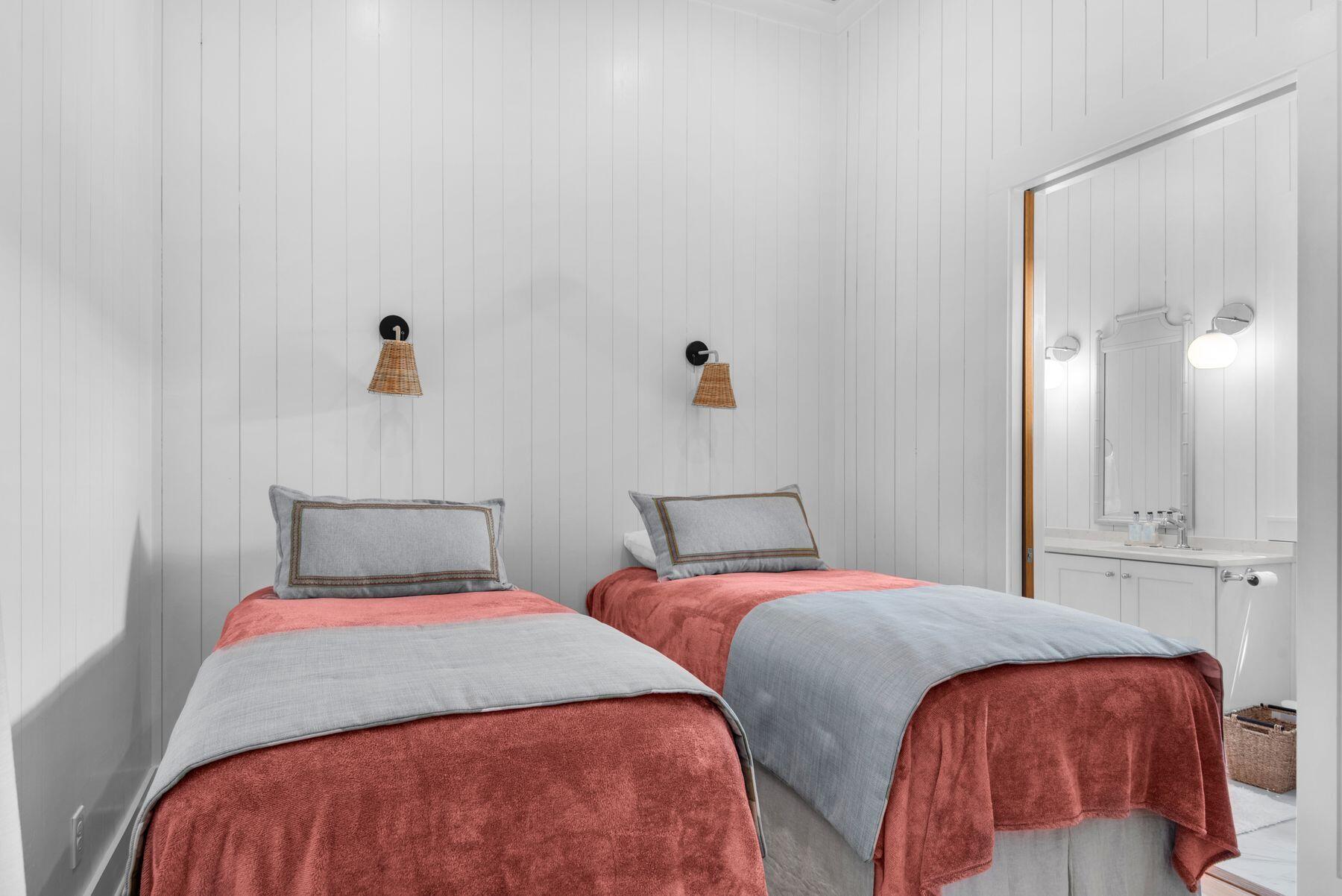 HEWETT BAYOU - Residential