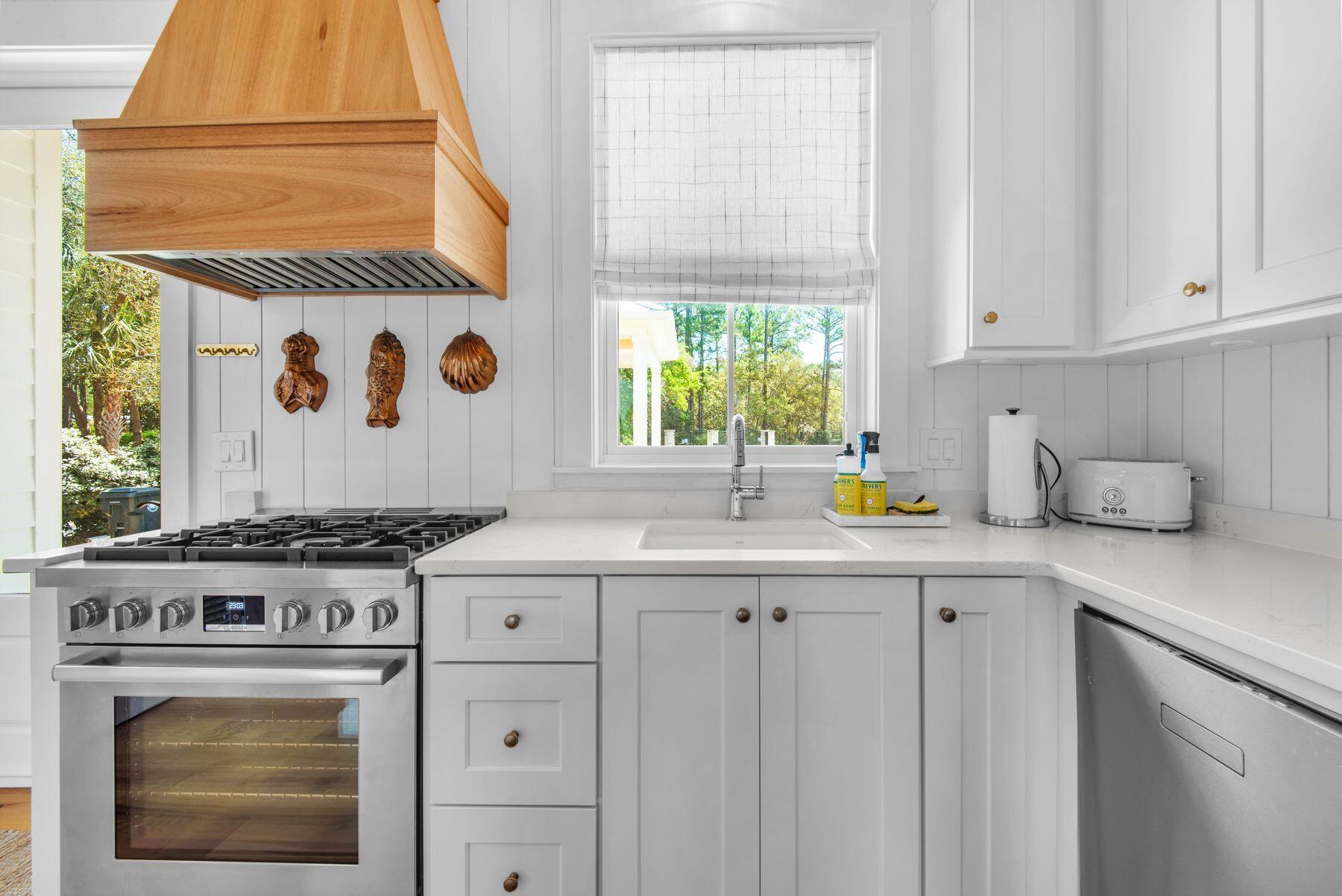 HEWETT BAYOU - Residential