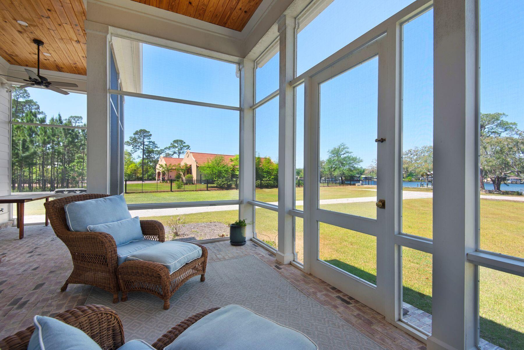 HEWETT BAYOU - Residential