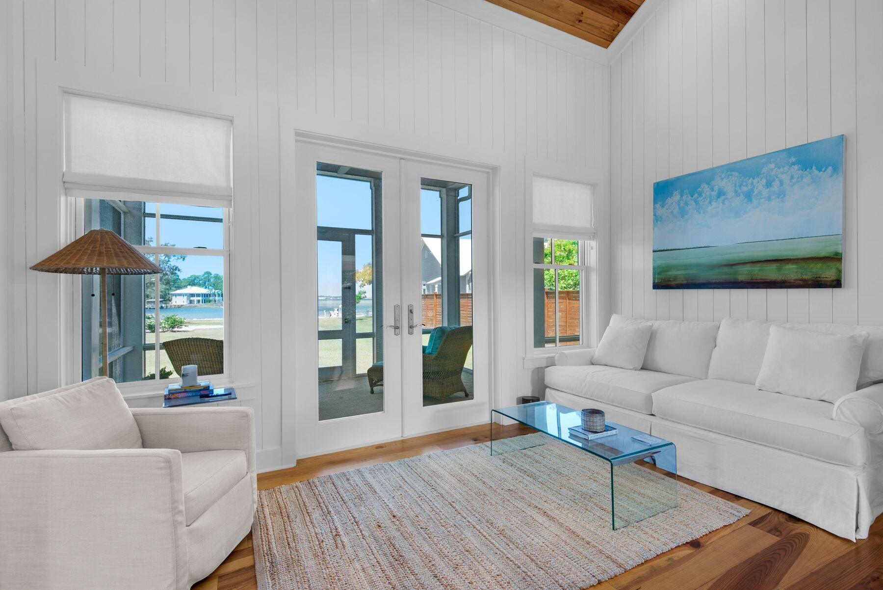 HEWETT BAYOU - Residential