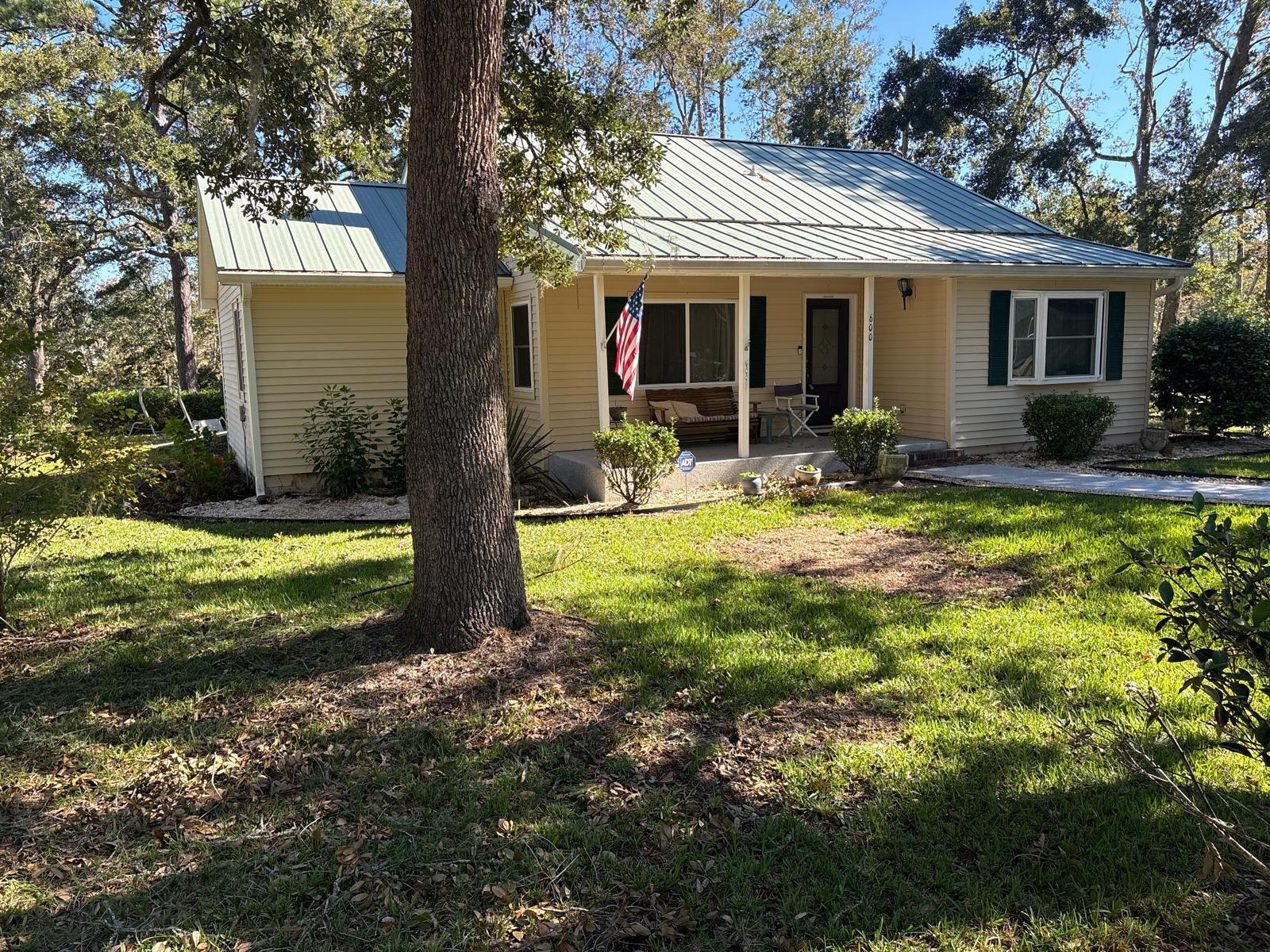 600 Bay Grove Road